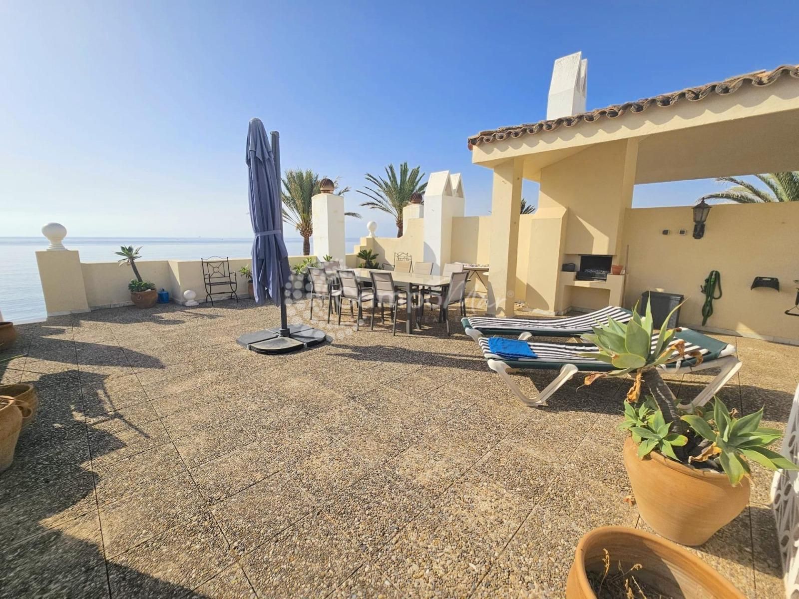 Duplex Penthouse in Playa del Moral, Estepona