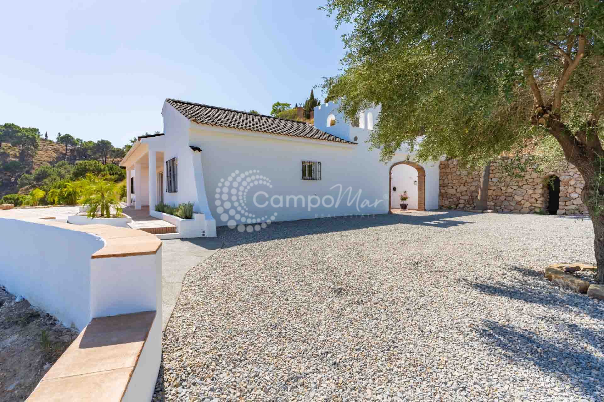 Country House in Los Reales - Sierra Estepona, Estepona