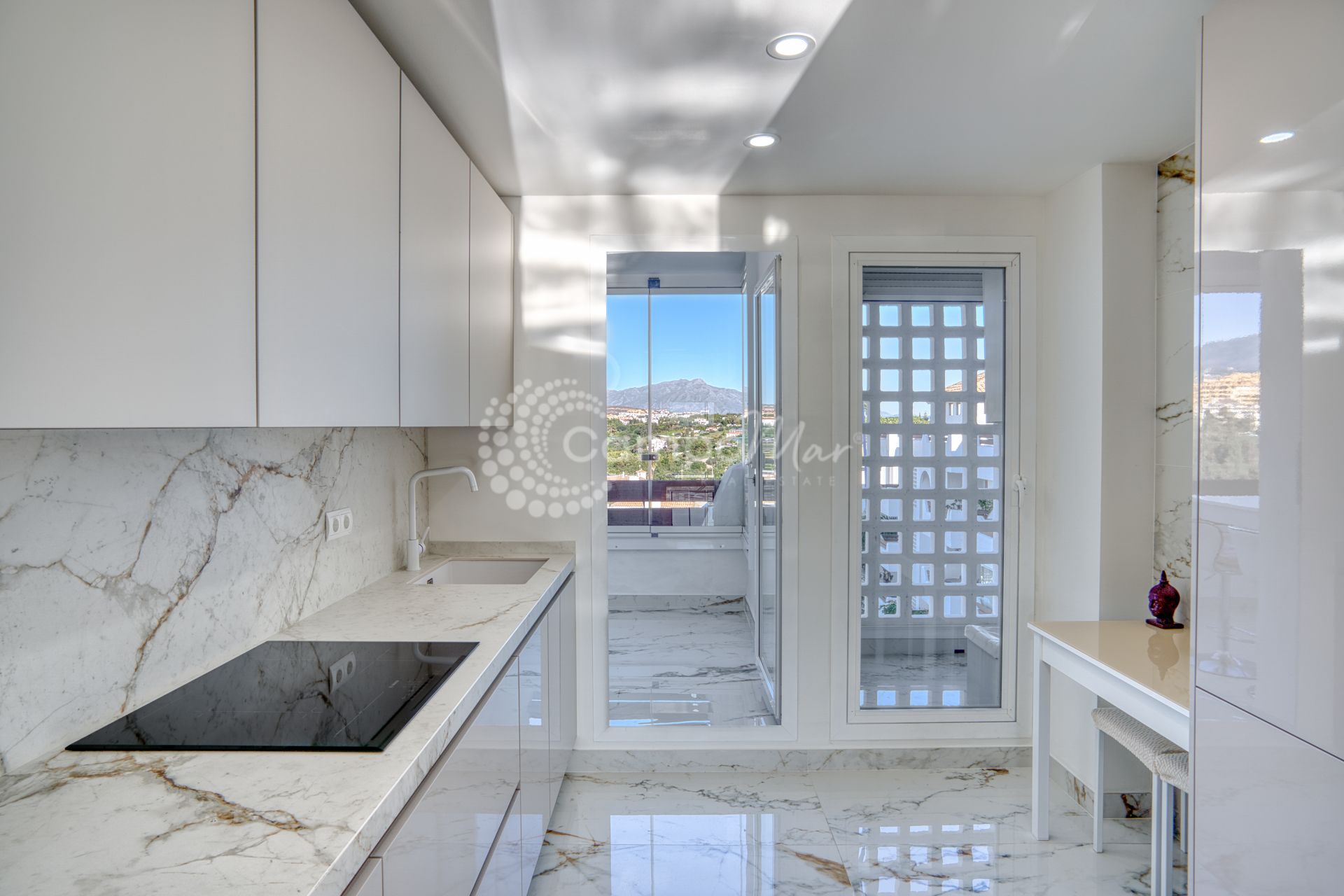 Penthouse in Selwo Hills, Estepona