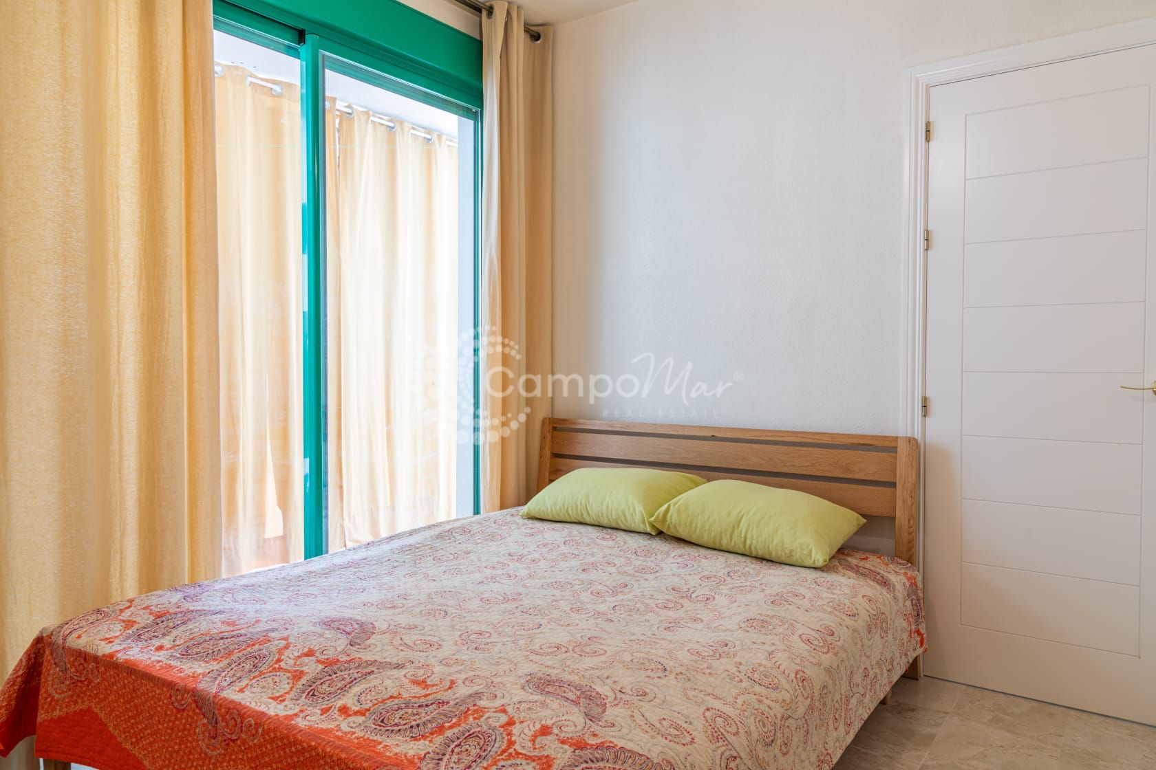 Apartamento en Estepona Puerto, Estepona