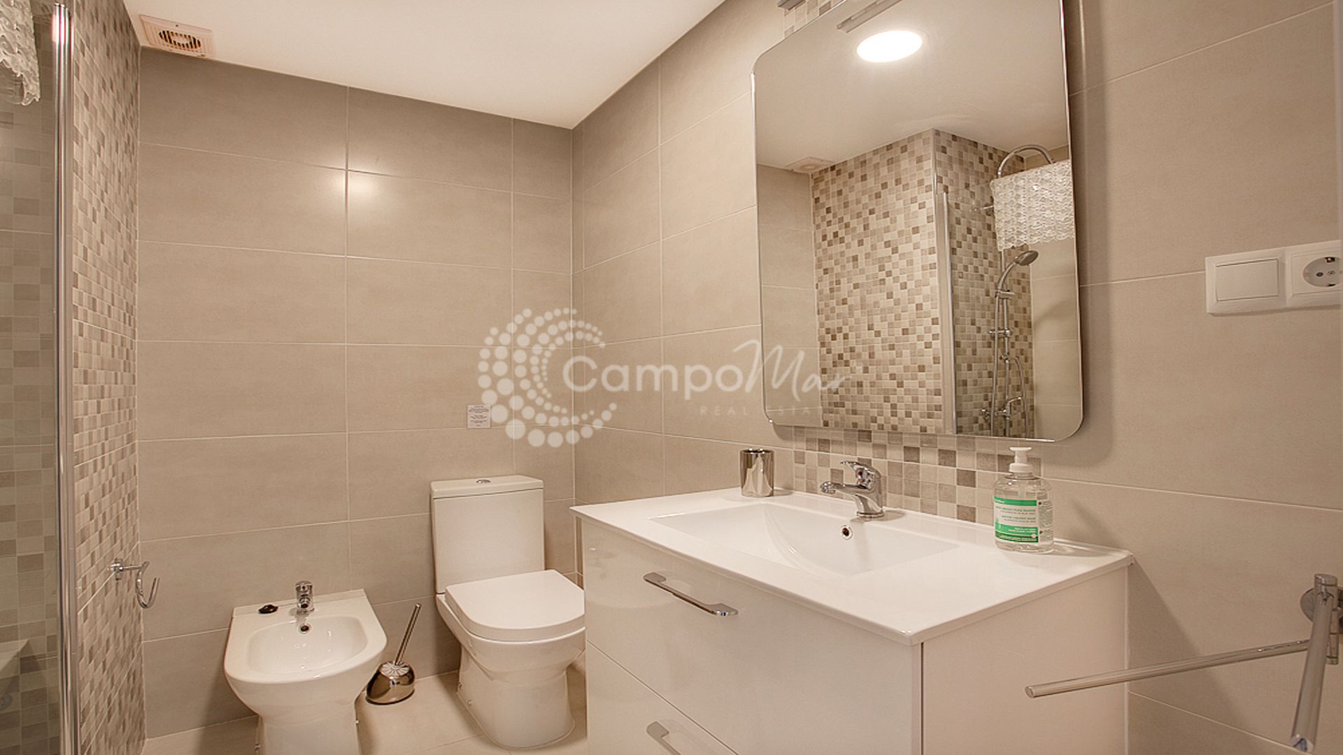 Apartamento en Bahía de Estepona, Estepona