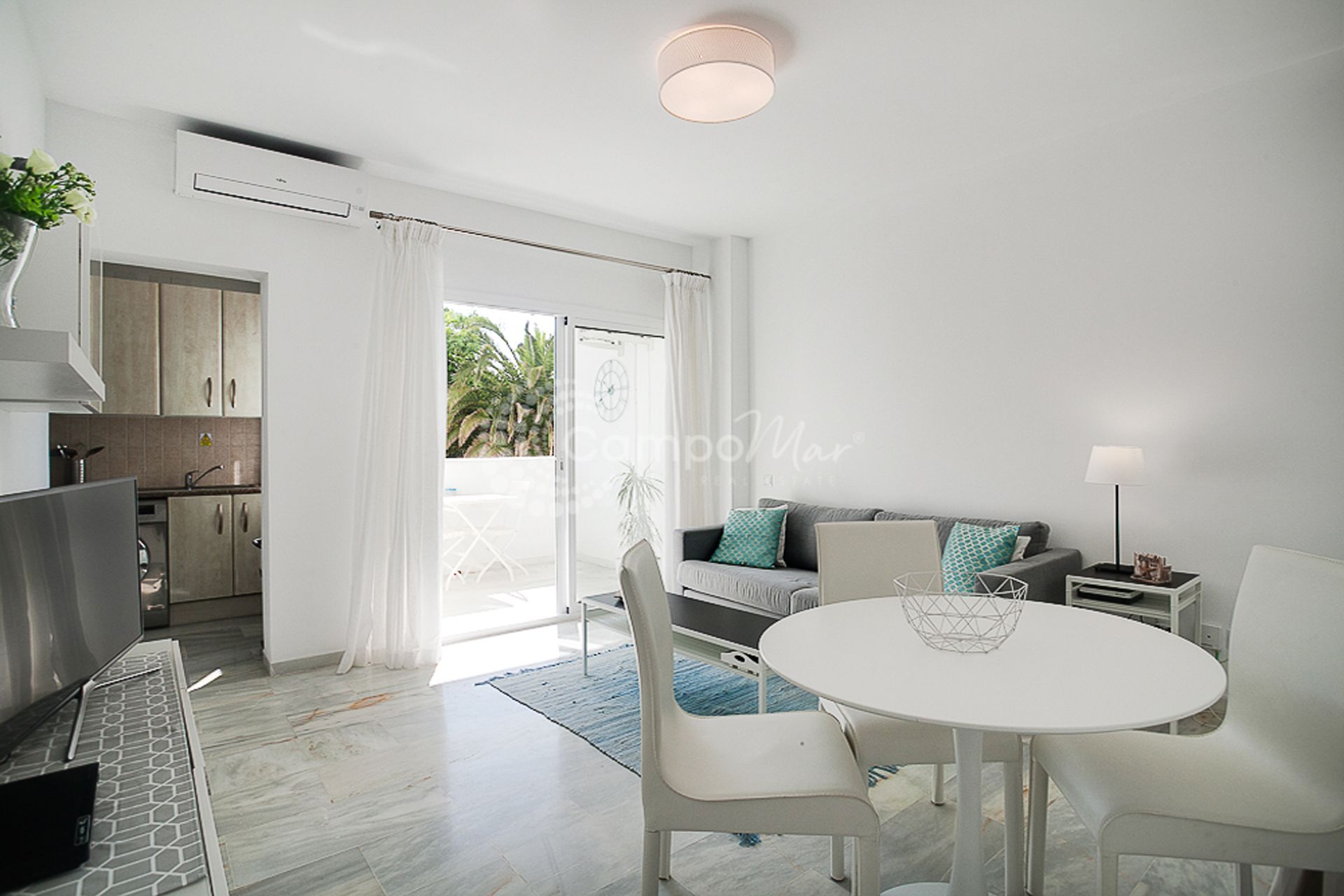 Apartment in Bahía de Estepona, Estepona