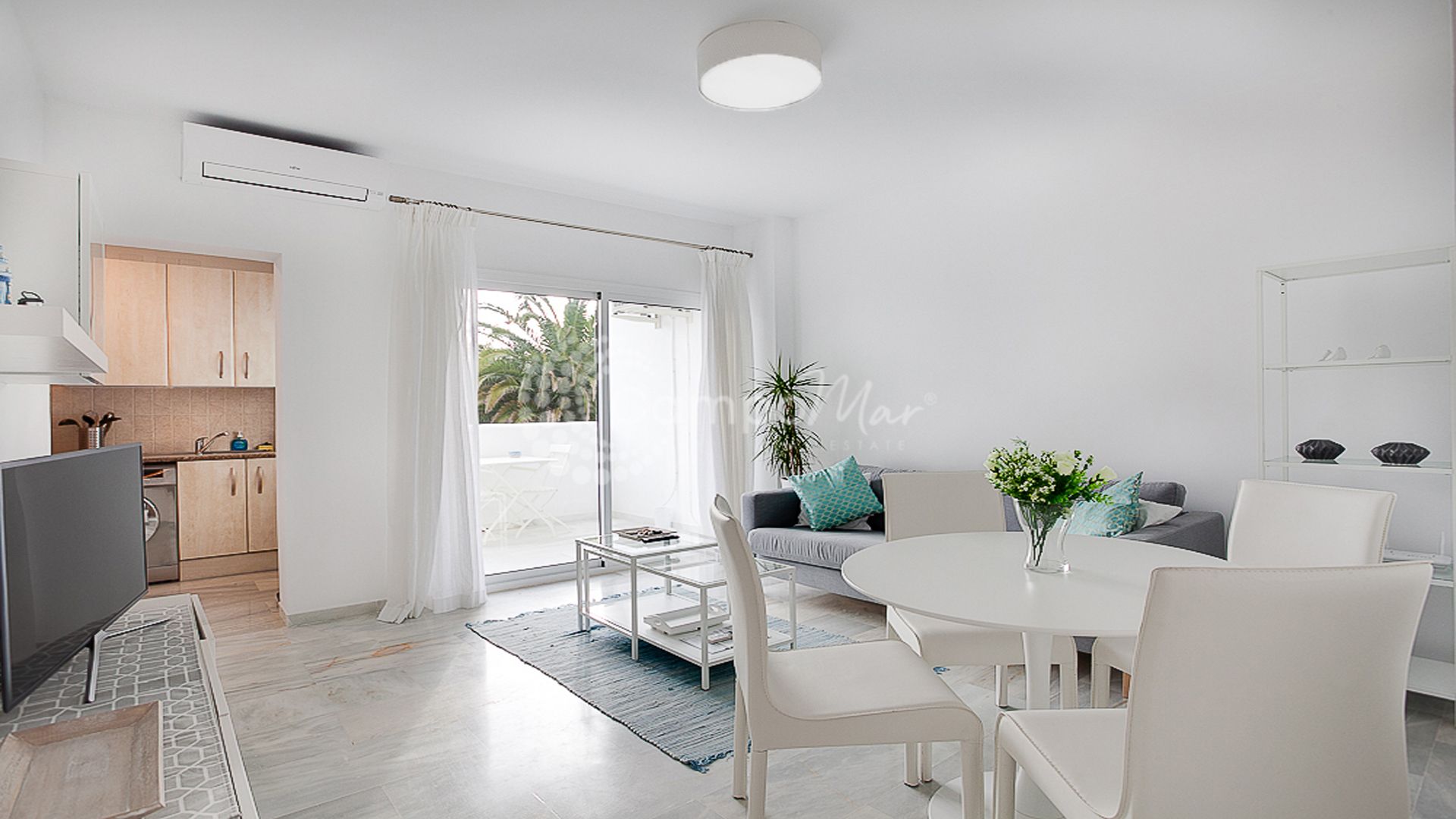 Apartment in Bahía de Estepona, Estepona