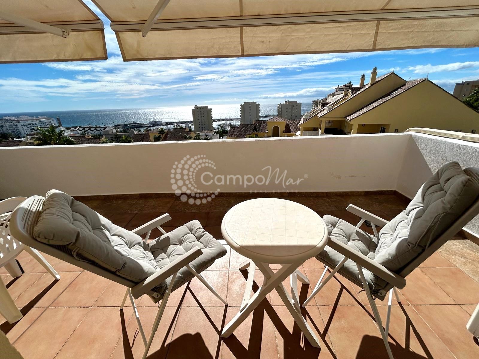 Apartment in Puerto Alto, Estepona