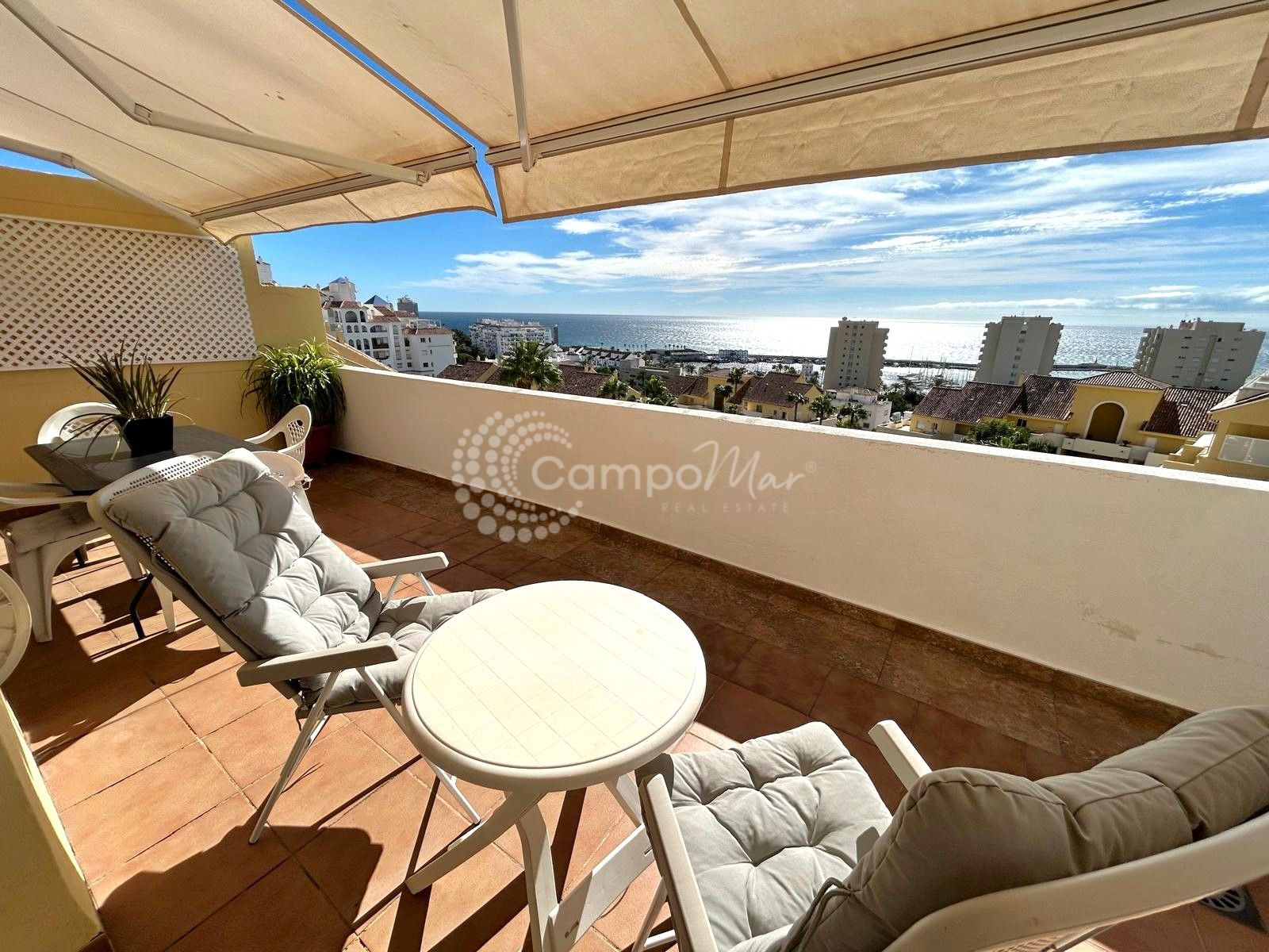 Apartment in Puerto Alto, Estepona