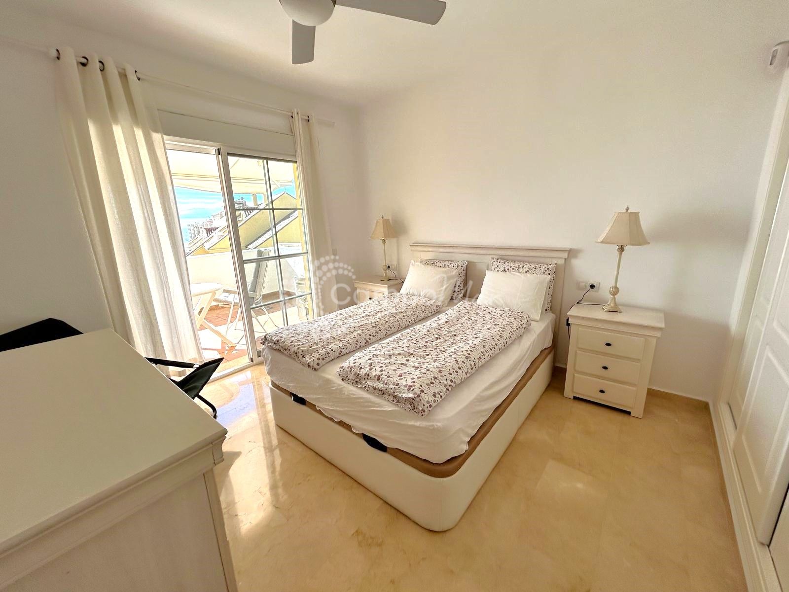 Apartment in Puerto Alto, Estepona