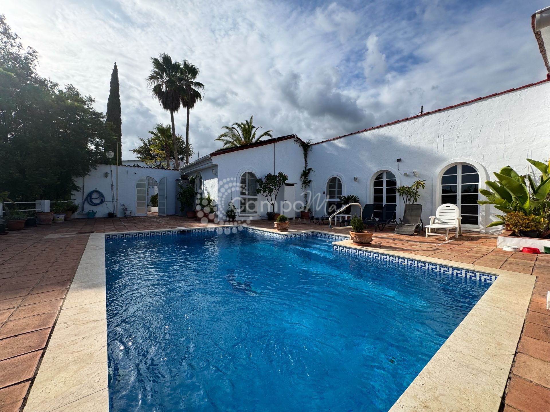 Country House in El Velerin, Estepona