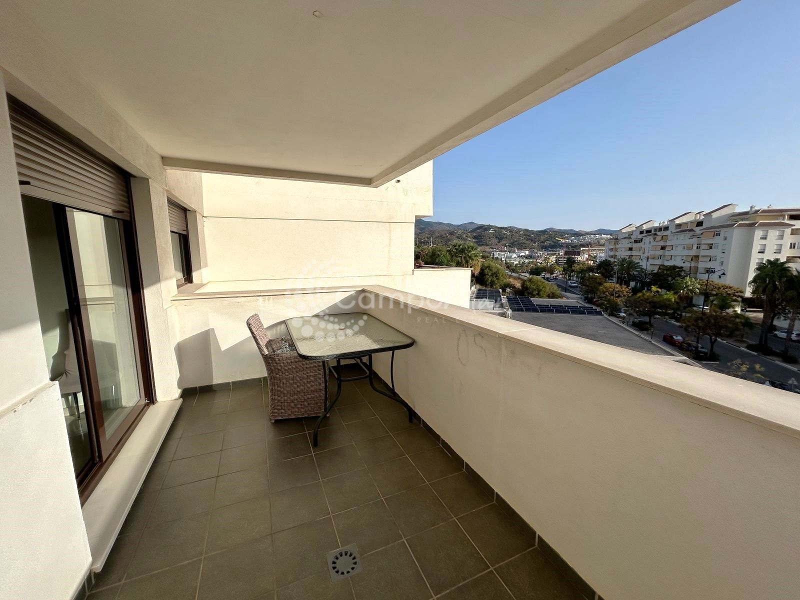 Apartment in Estepona Puerto, Estepona