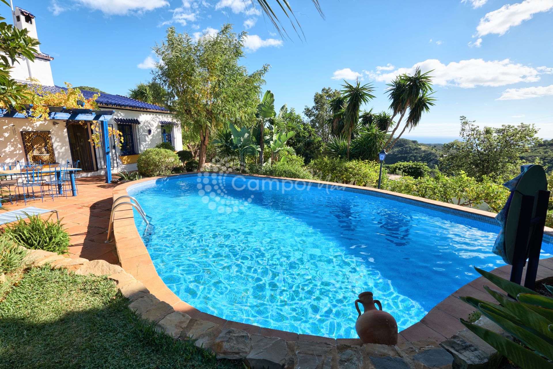 Finca in Los Reales - Sierra Estepona, Estepona