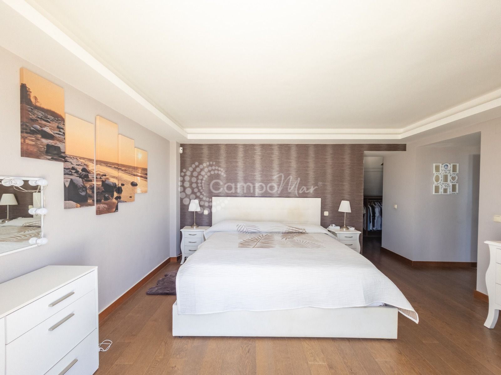 Town House in Beach Side New Golden Mile, Estepona