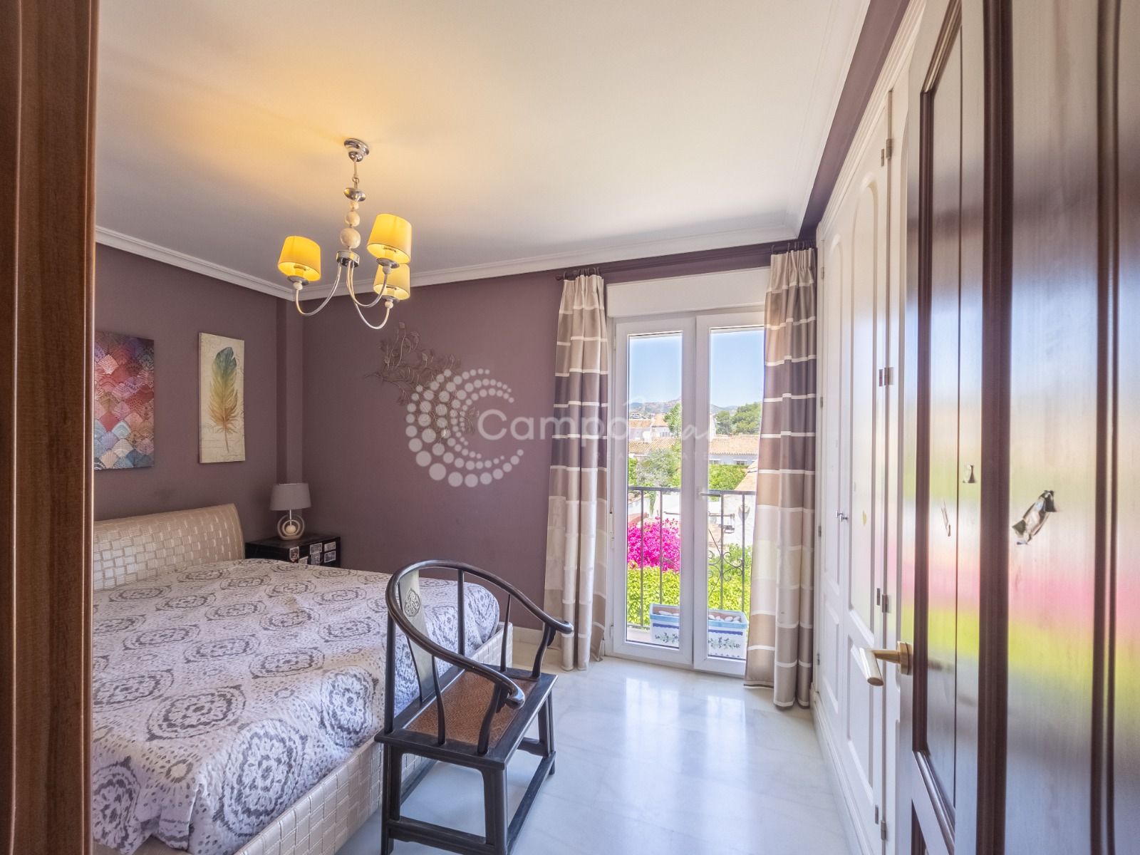 Town House in Beach Side New Golden Mile, Estepona