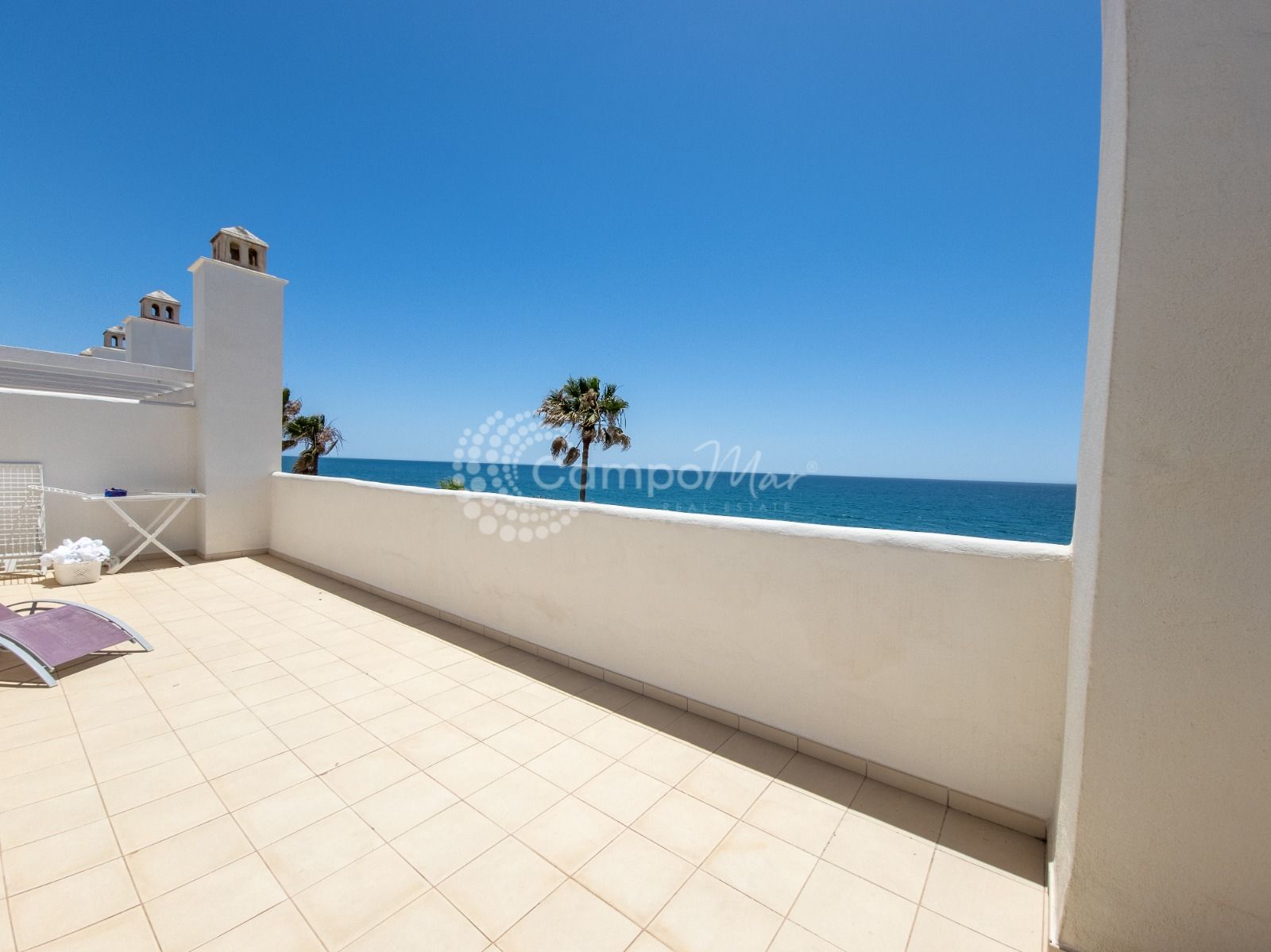 Town House in Beach Side New Golden Mile, Estepona