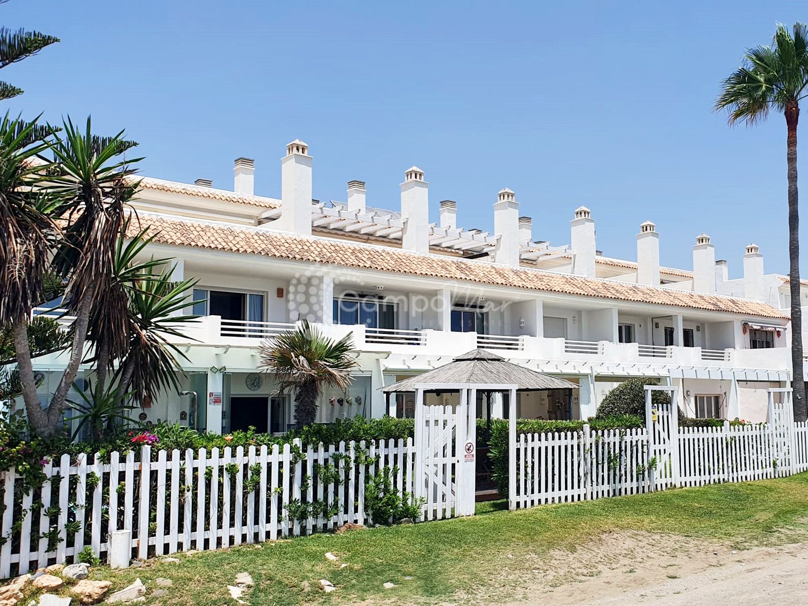 Town House in Beach Side New Golden Mile, Estepona