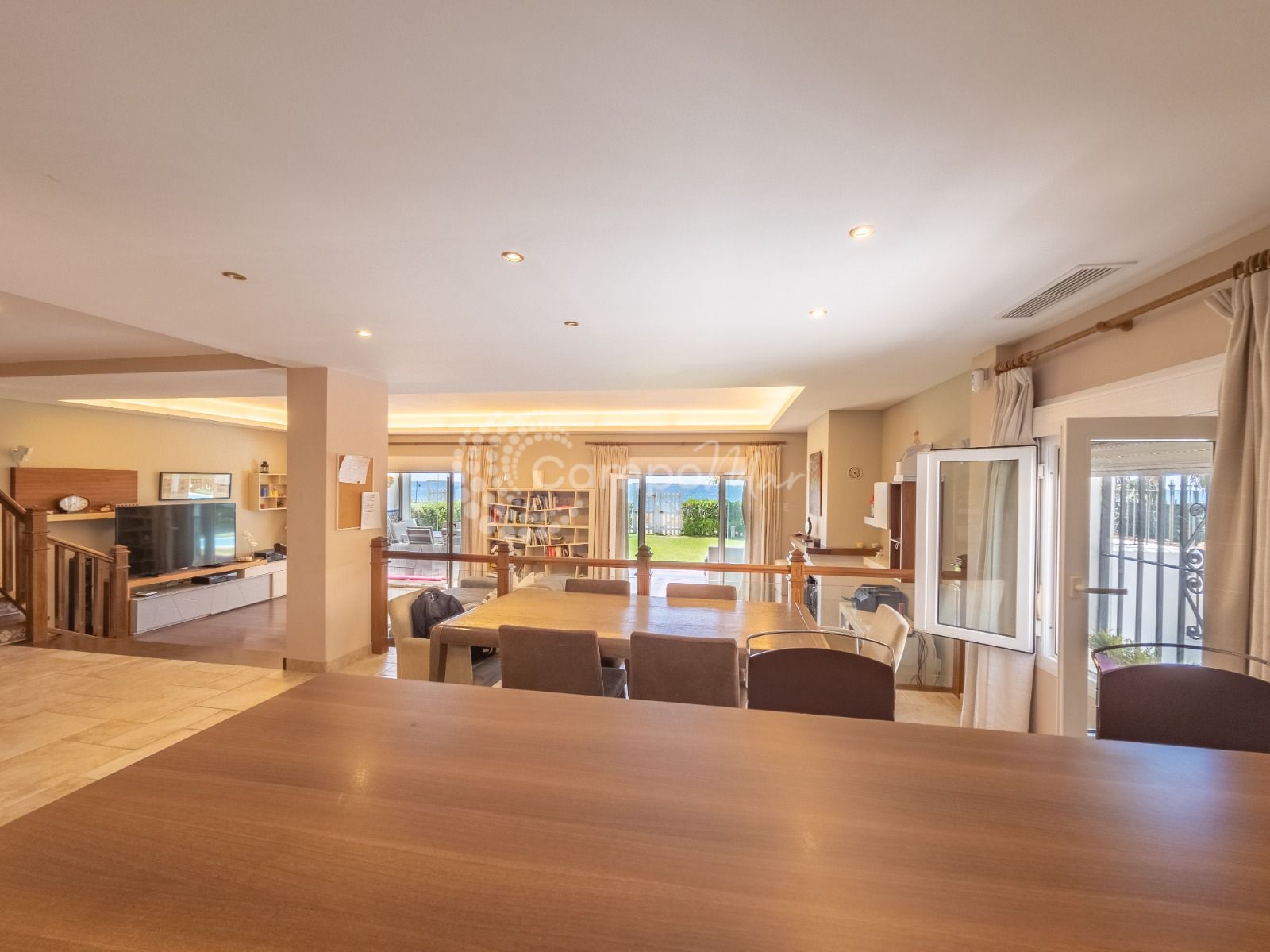 Town House in Beach Side New Golden Mile, Estepona