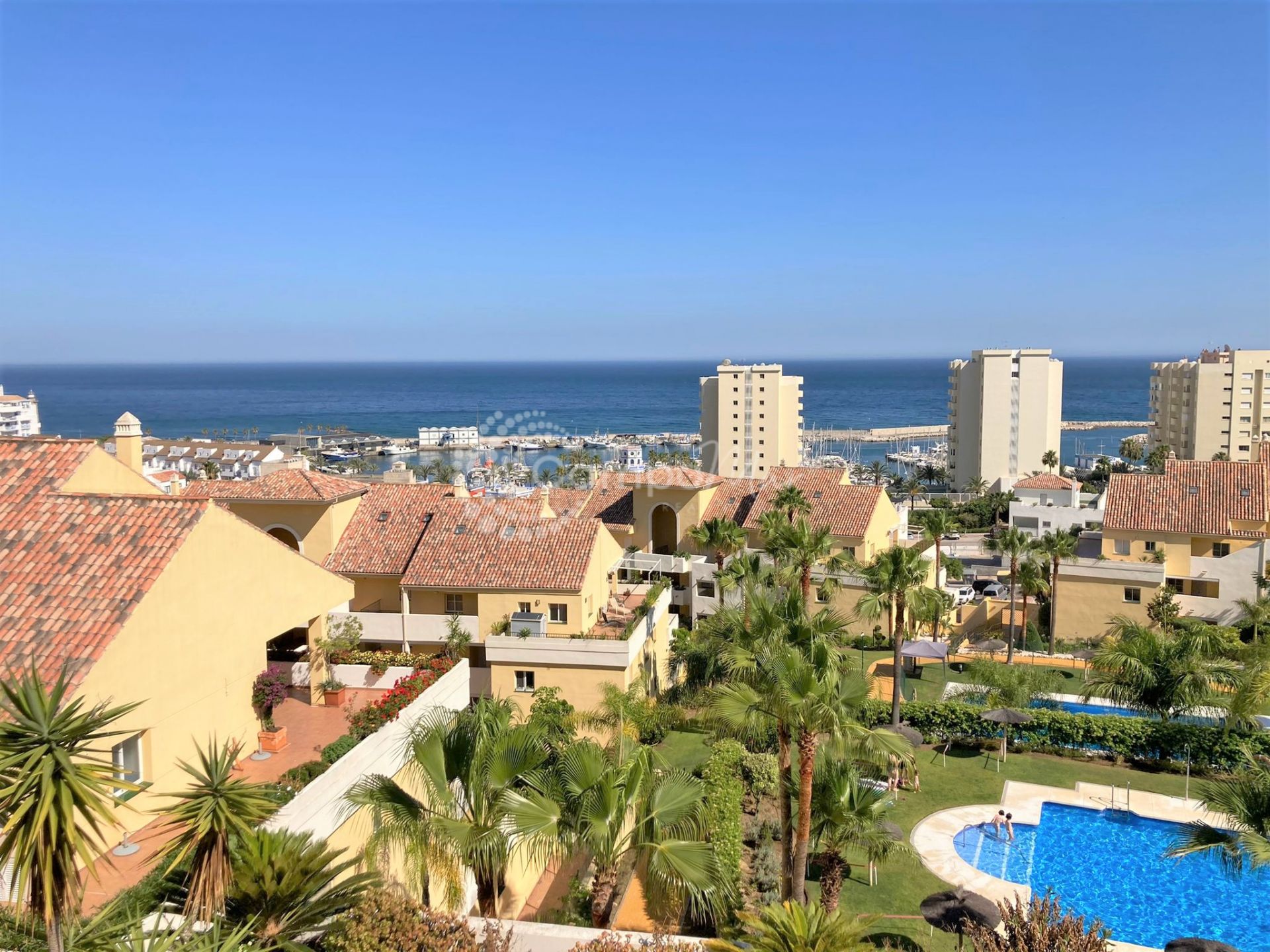 Apartment in Estepona Puerto, Estepona