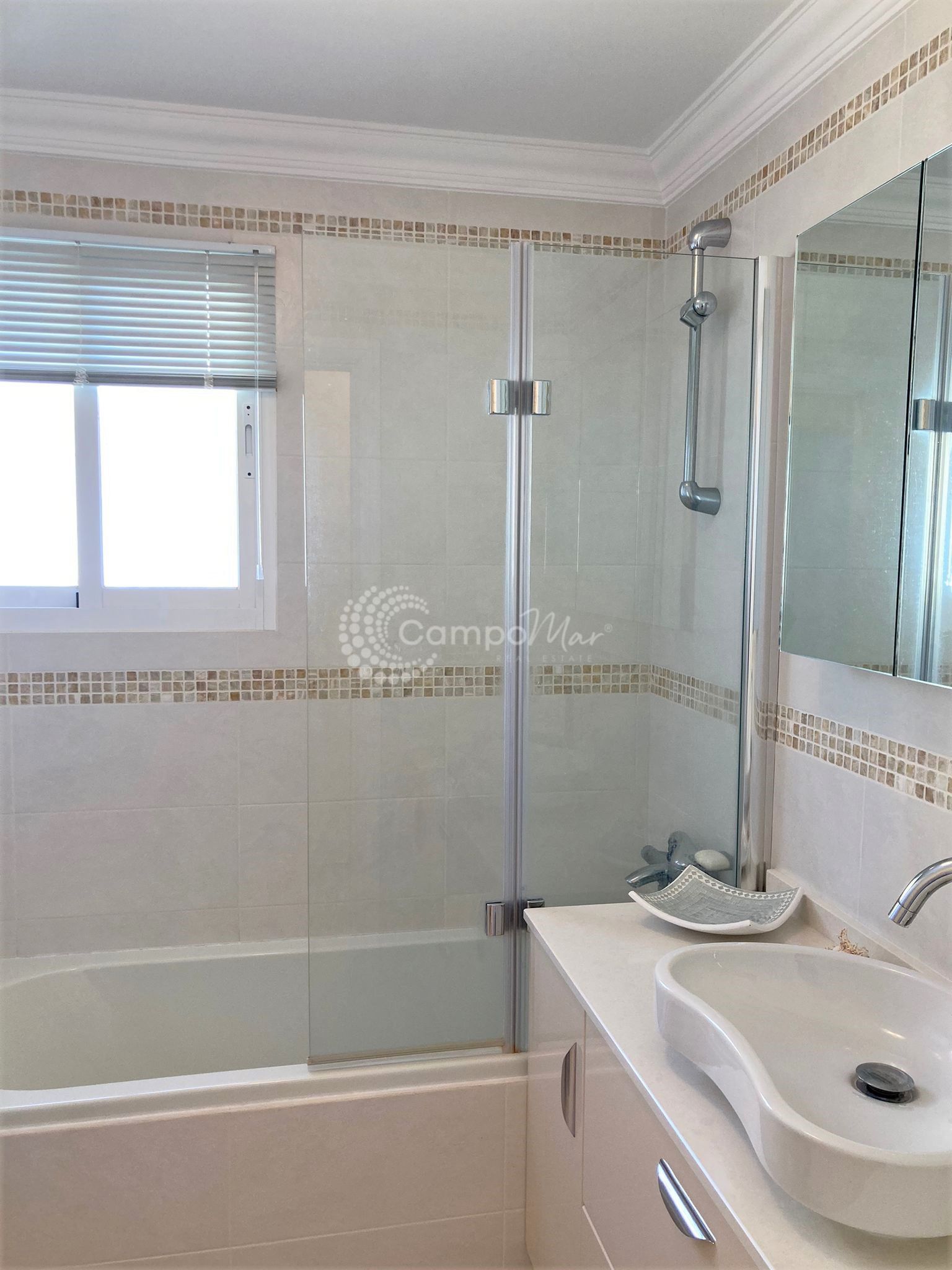 Apartment in Estepona Puerto, Estepona