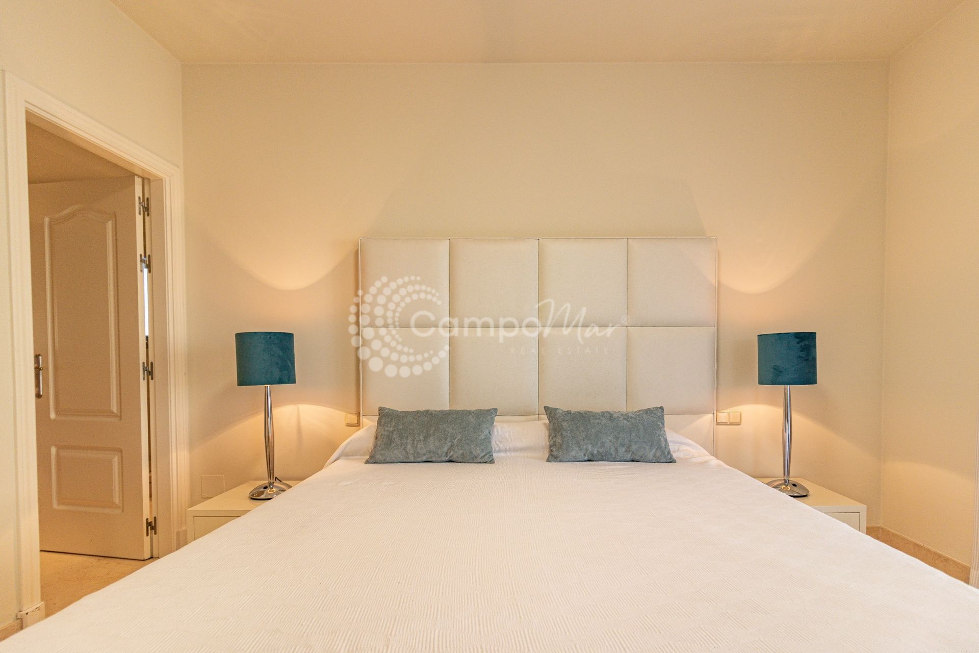 Apartment in Los Capanes del Golf, Benahavis