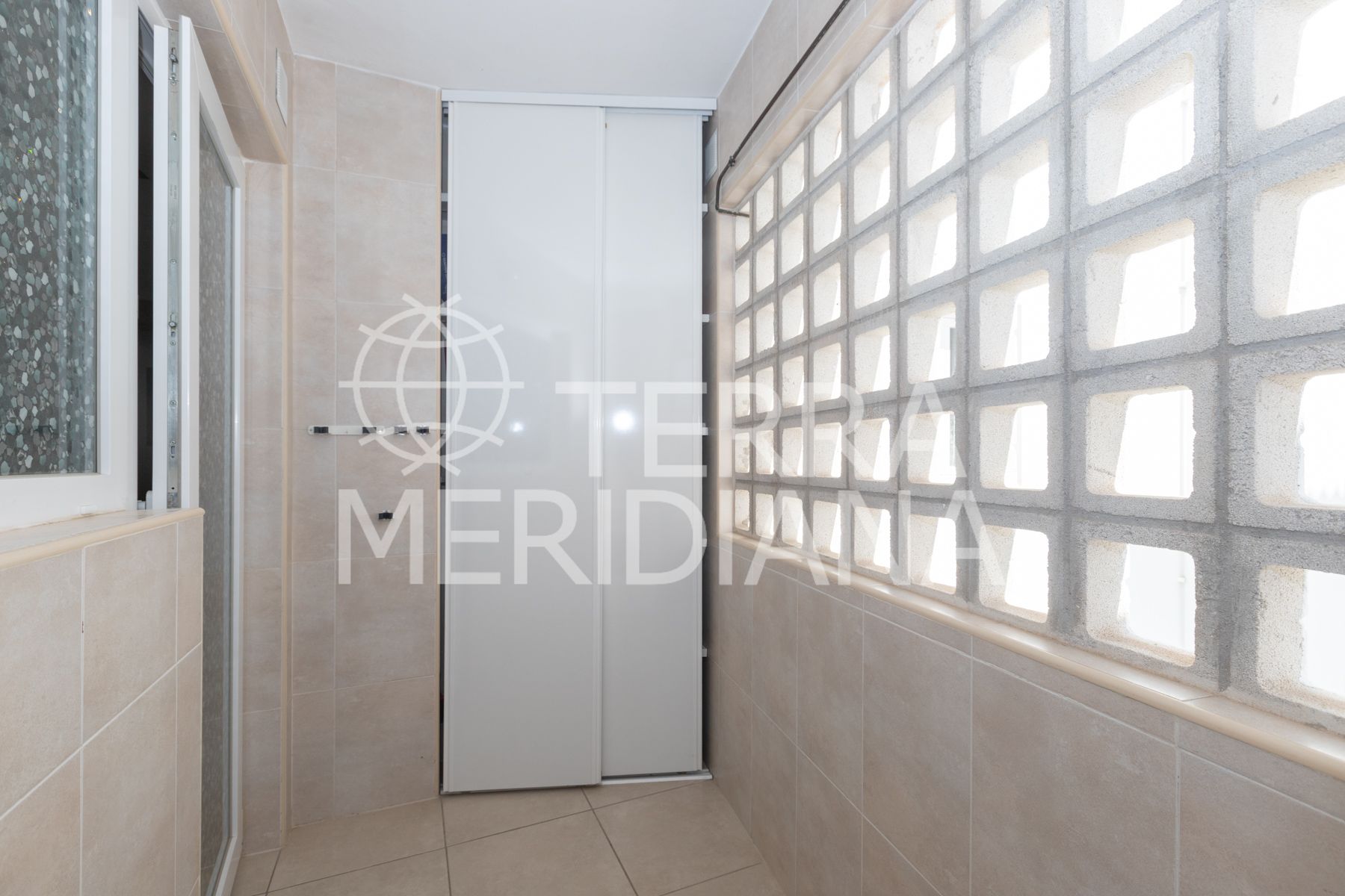 Flat in Nueva Andalucia, Marbella