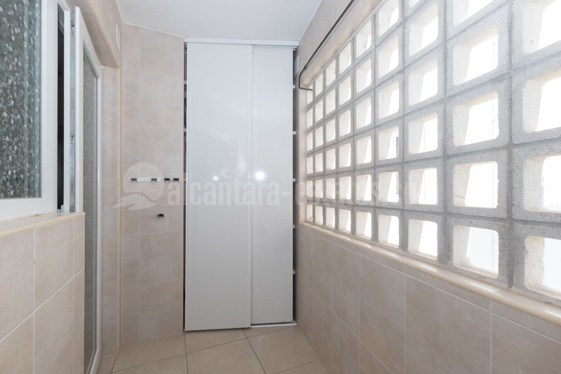Flat in Nueva Andalucia, Marbella