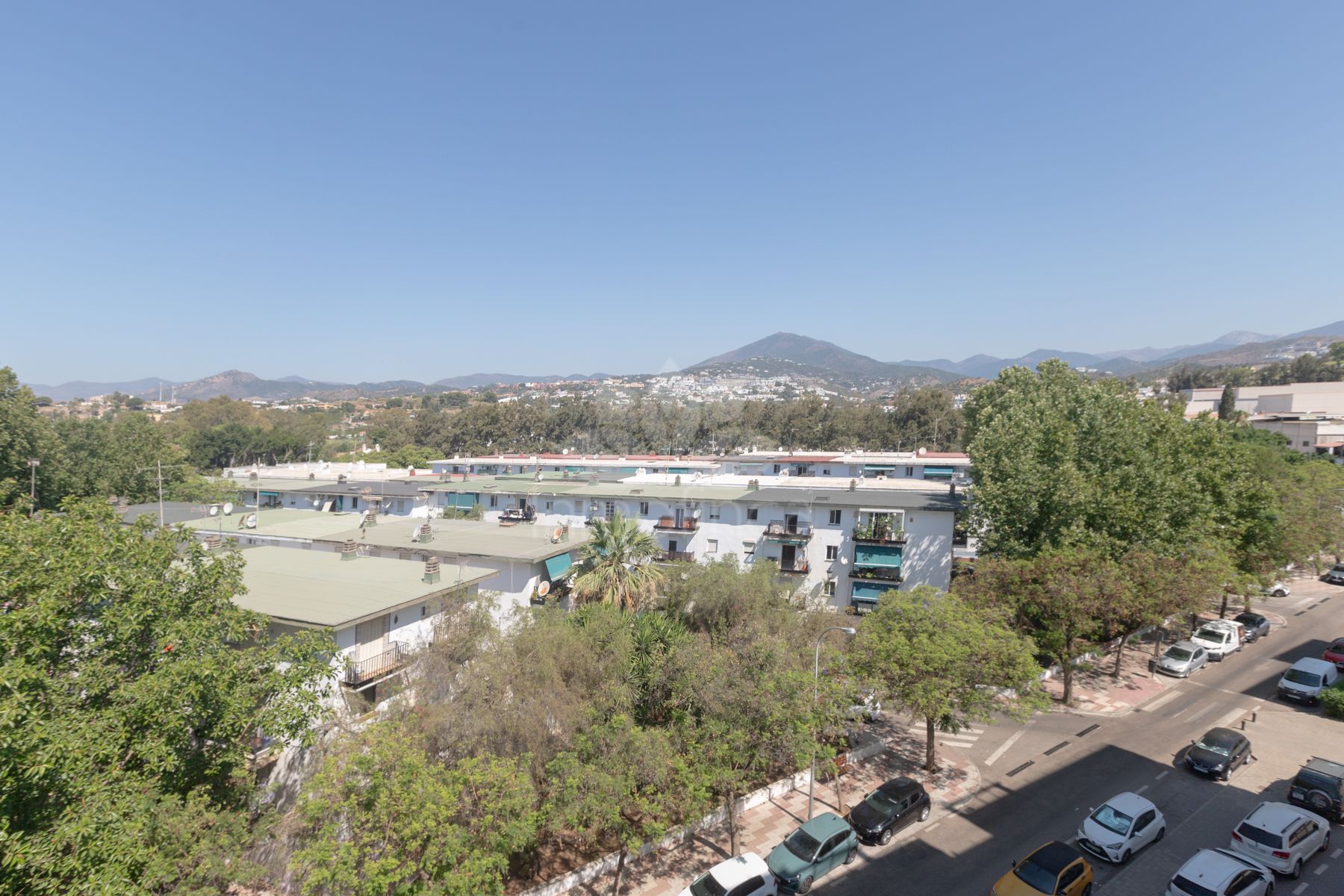Piso en Nueva Andalucia, Marbella