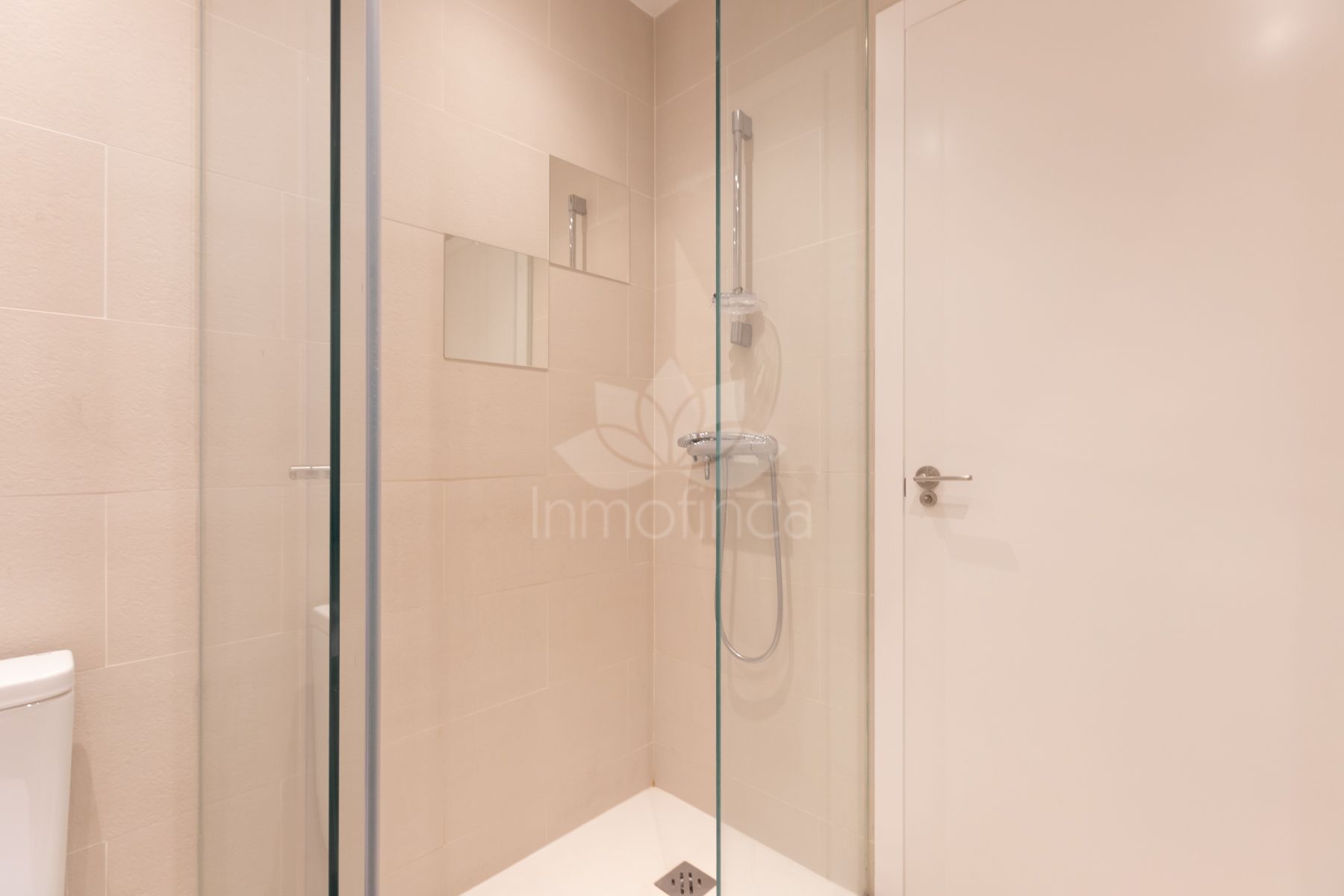 Apartamento en Paraiso Pueblo, Benahavis