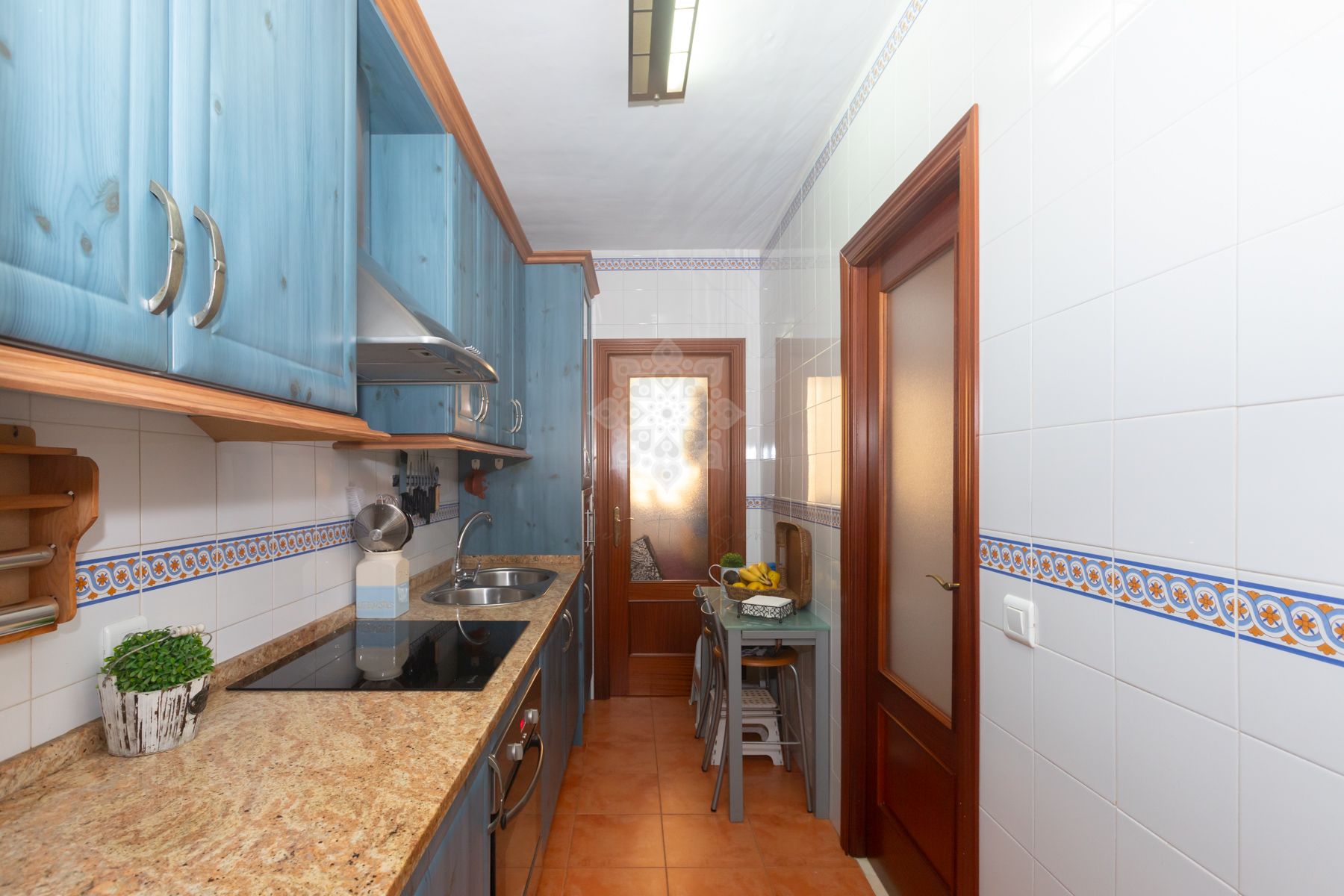 Ground Floor Apartment in Estepona Centre, Estepona