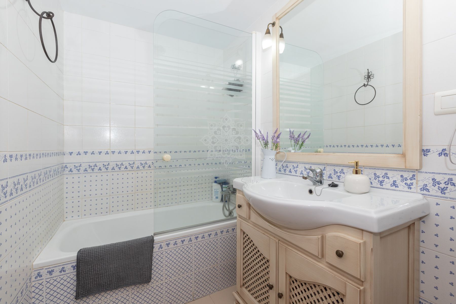 Ground Floor Apartment in Estepona Centre, Estepona