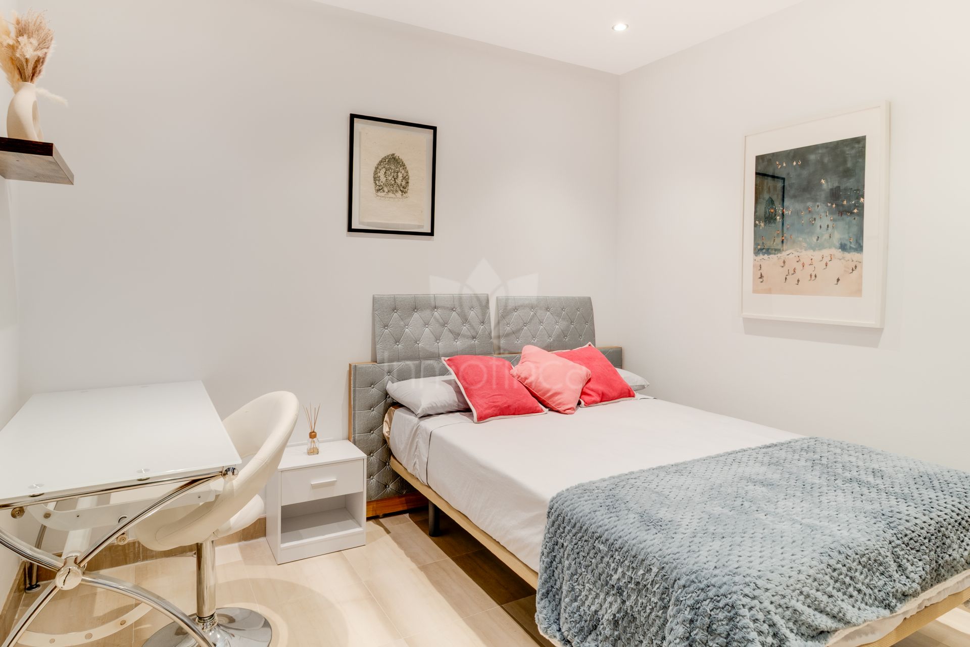 Apartamento en Punta Plata, Estepona