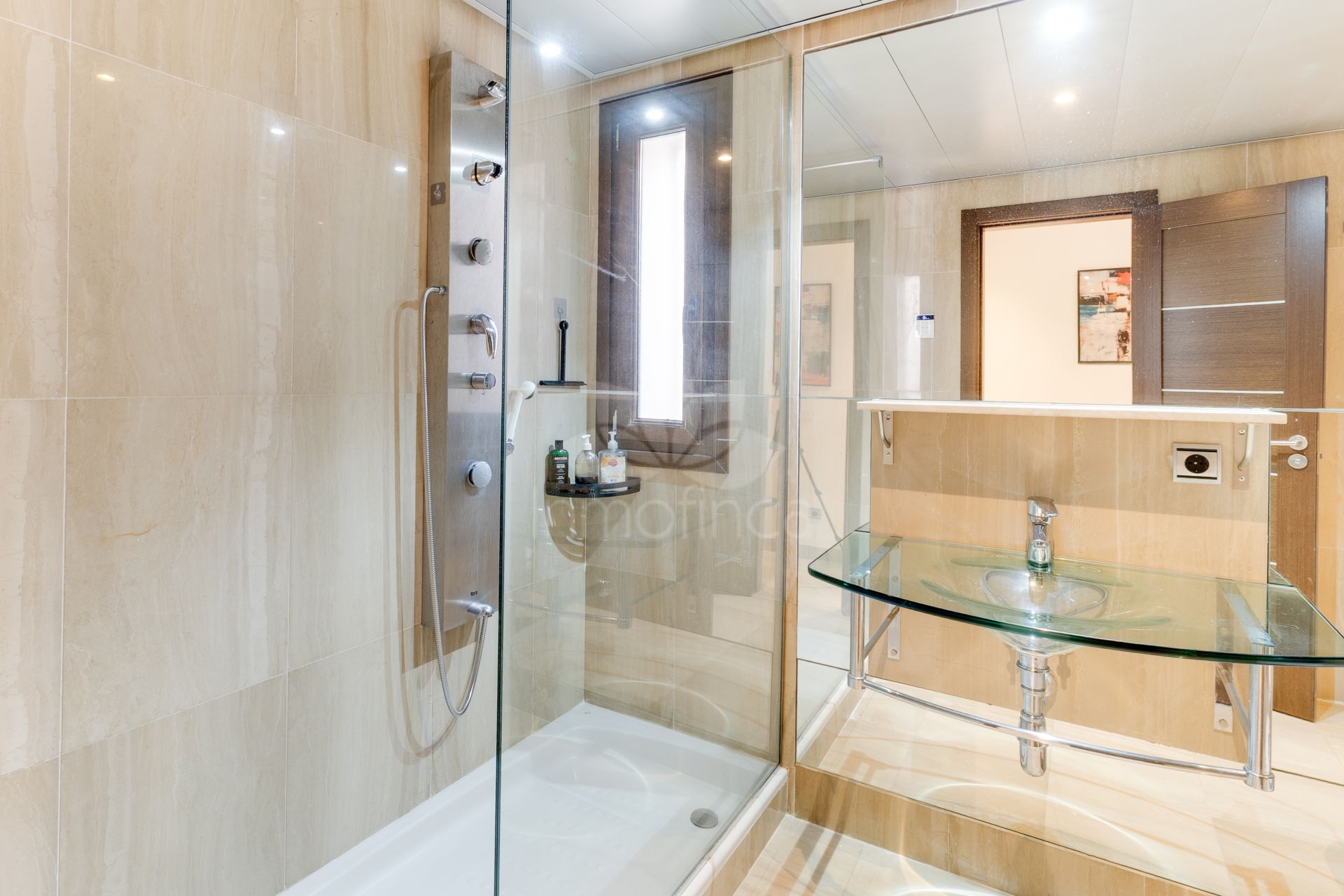 Apartamento en Punta Plata, Estepona