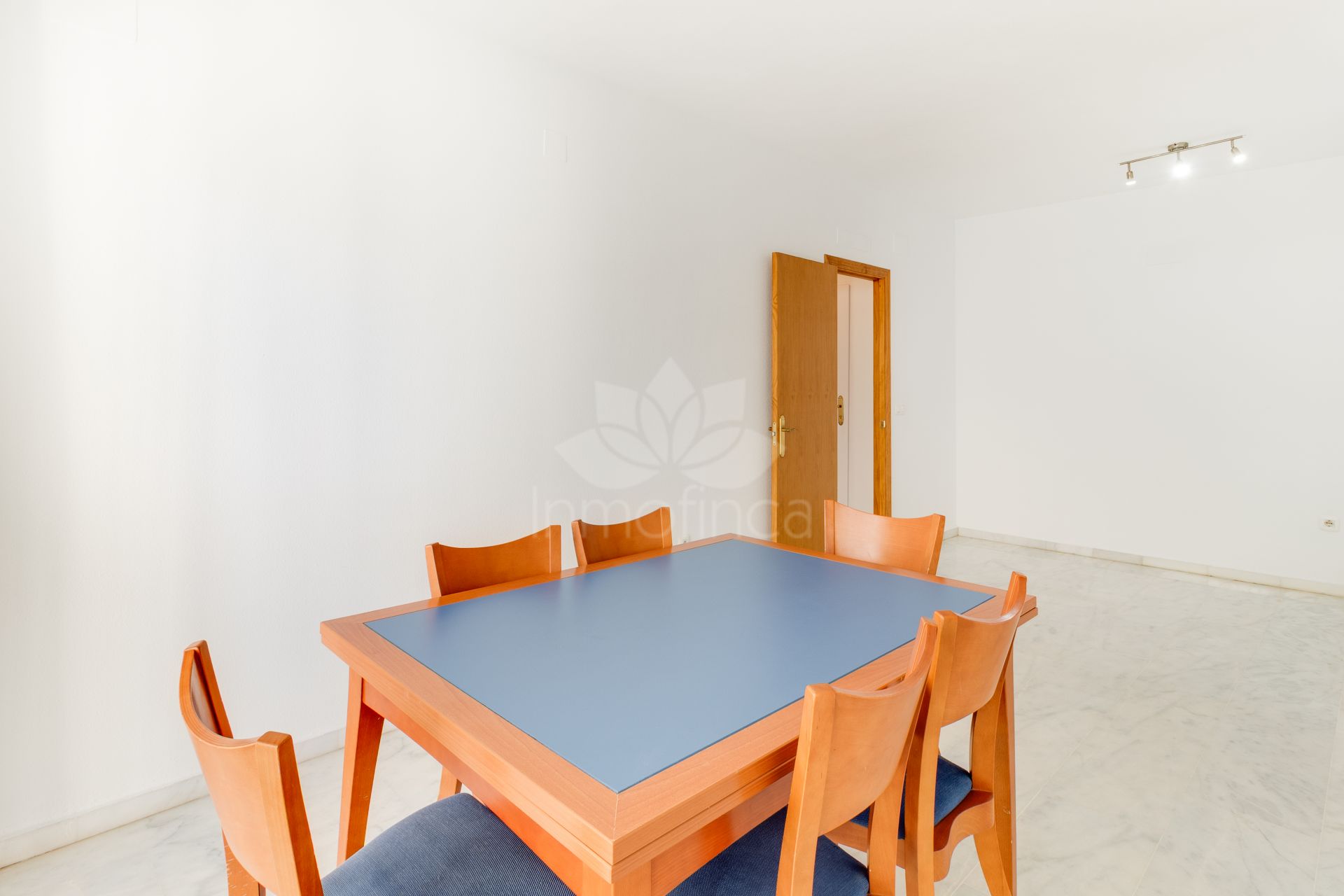 Flat in Estepona Centre, Estepona