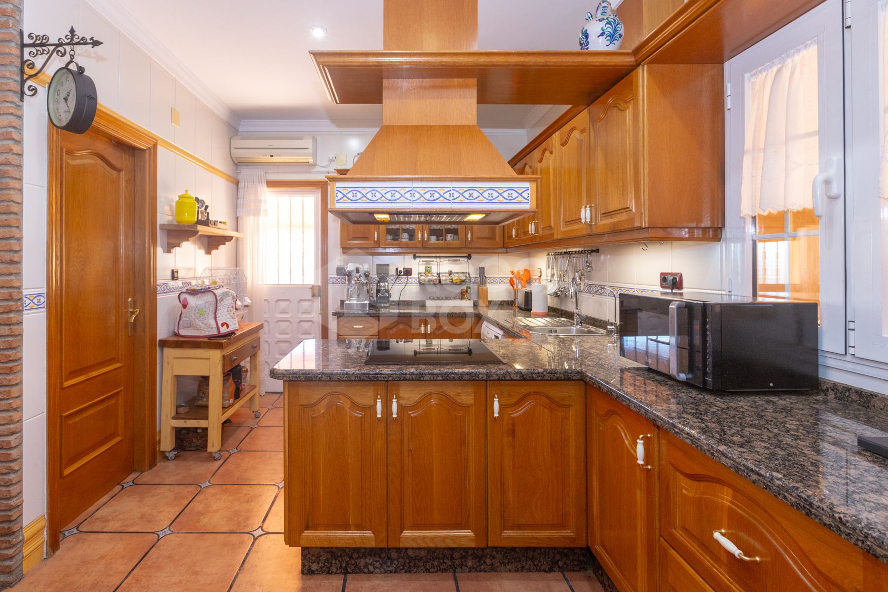 Detached villa in El Atabal with sea views