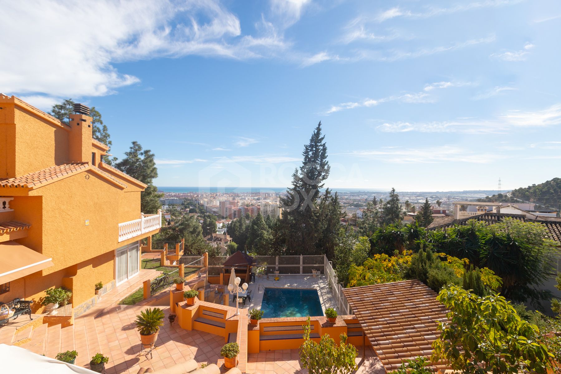 Detached villa in El Atabal with sea views