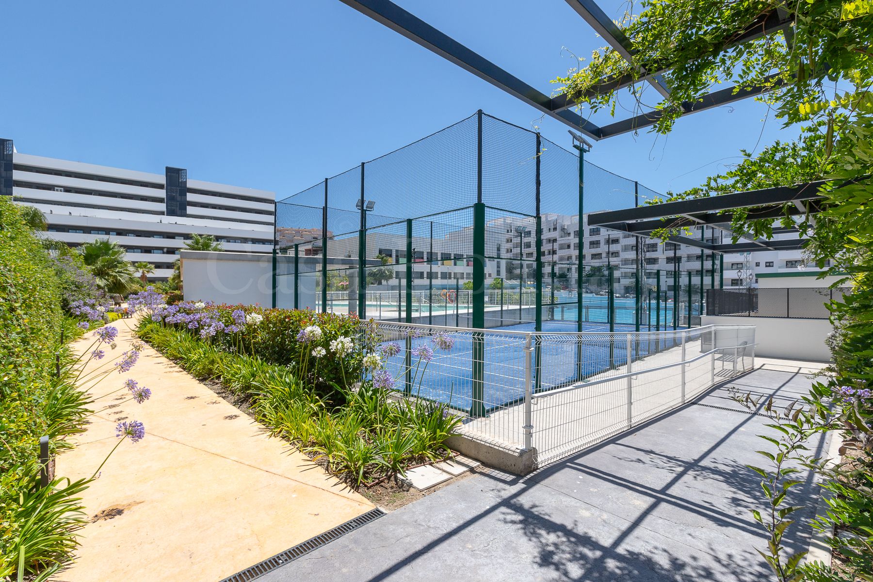 Flat in Avda de Andalucia - Sierra de Estepona, Estepona