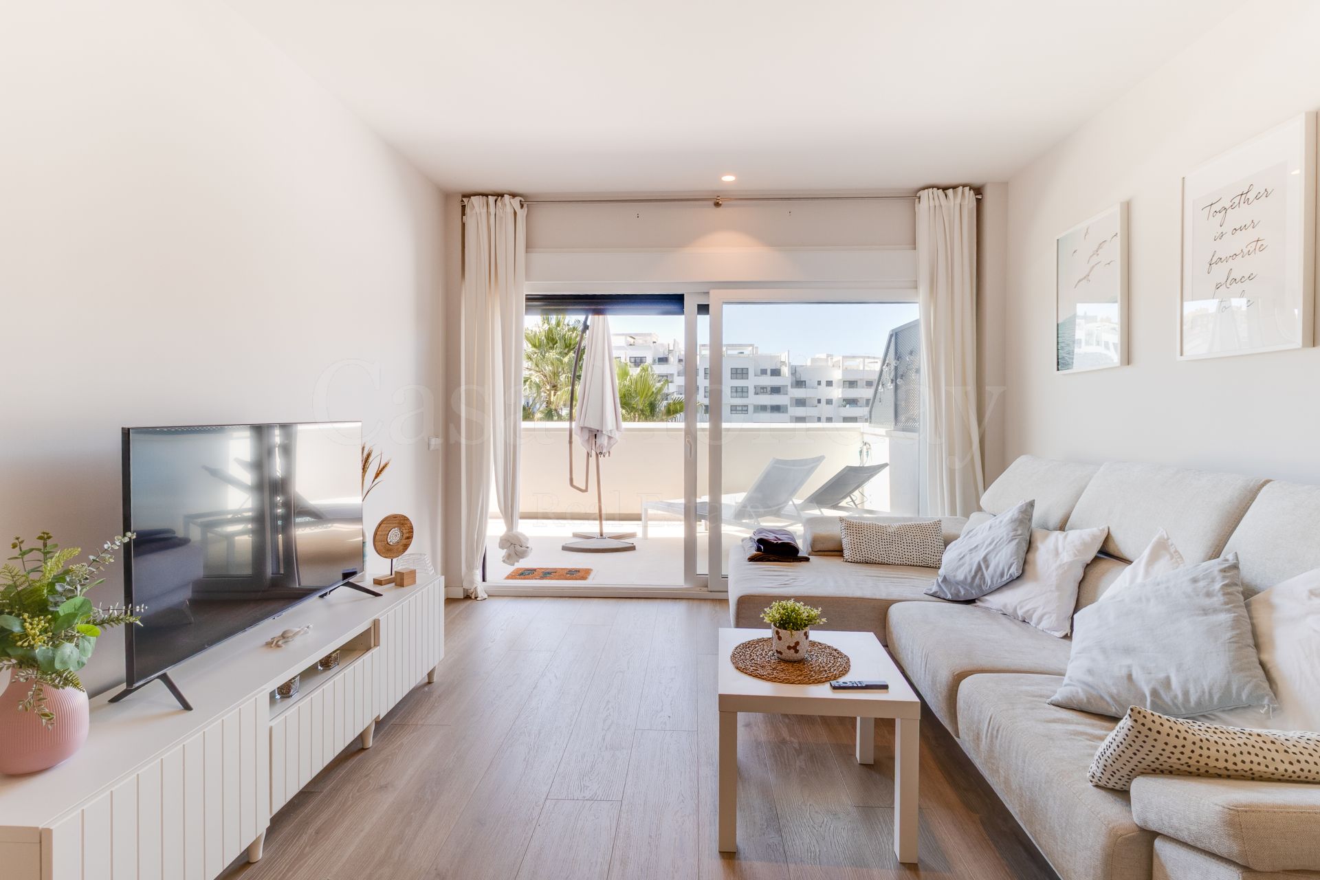 Flat in Avda de Andalucia - Sierra de Estepona, Estepona