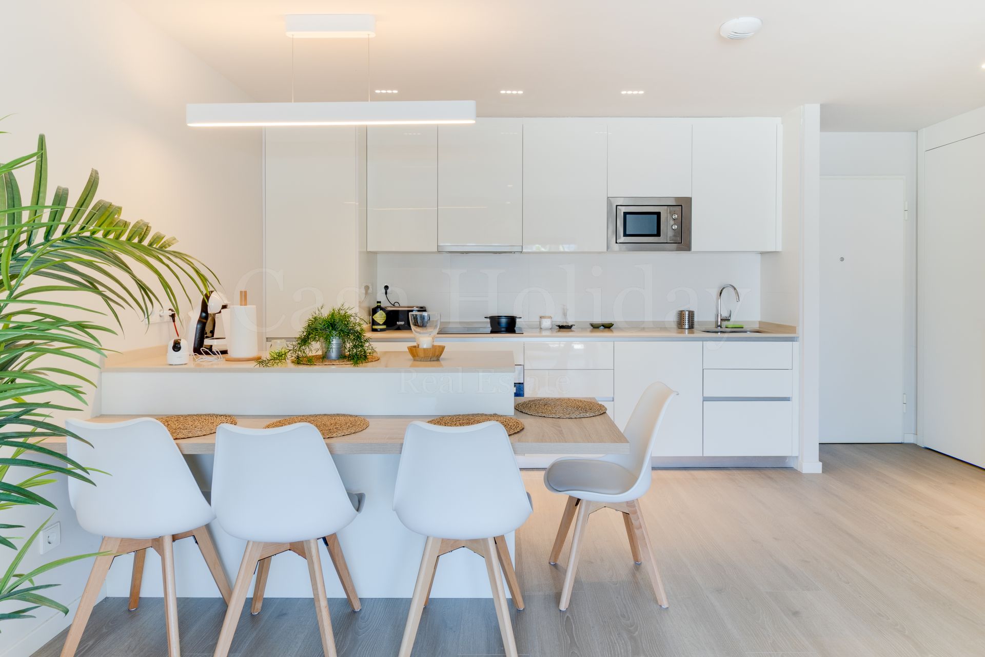 Flat in Avda de Andalucia - Sierra de Estepona, Estepona