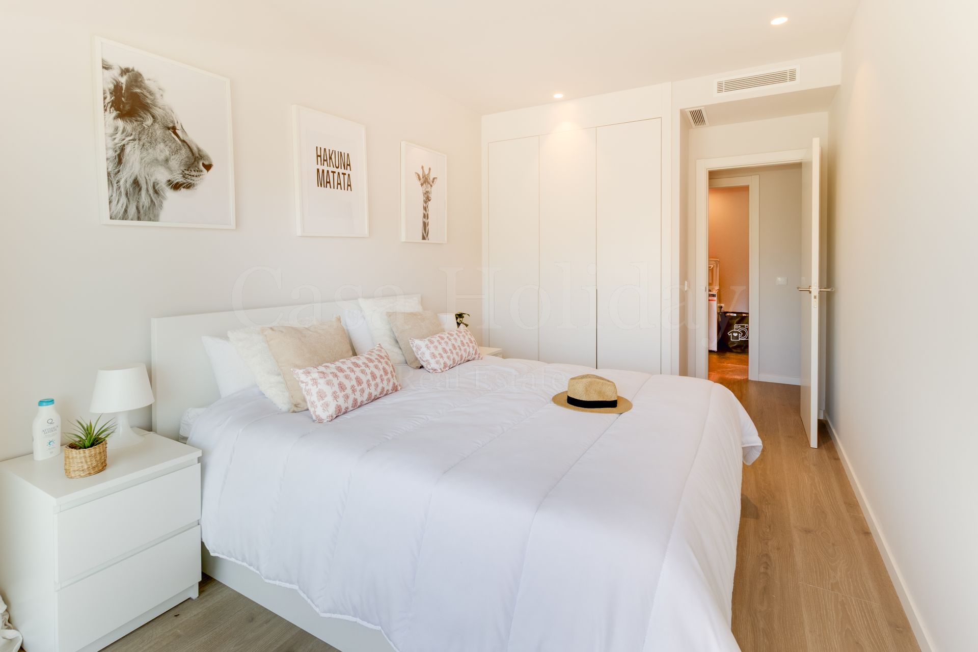 Flat in Avda de Andalucia - Sierra de Estepona, Estepona