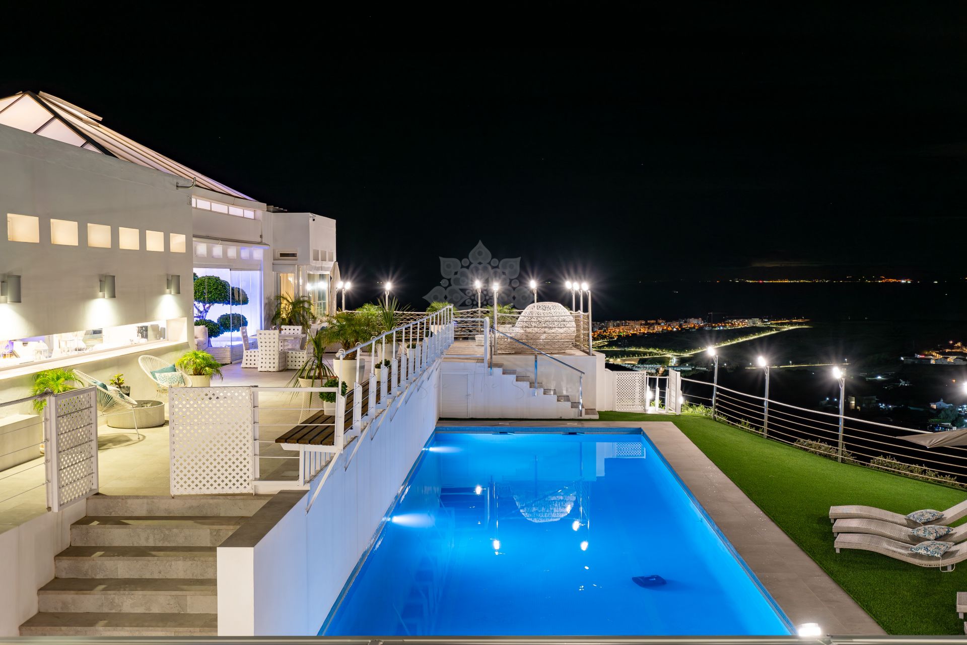 Villa en Los Reales - Sierra Estepona, Estepona