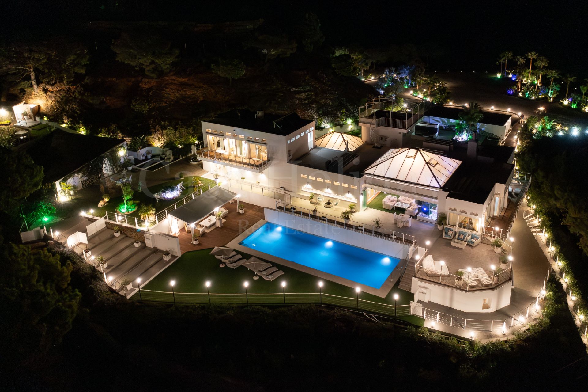 Villa en Los Reales - Sierra Estepona, Estepona