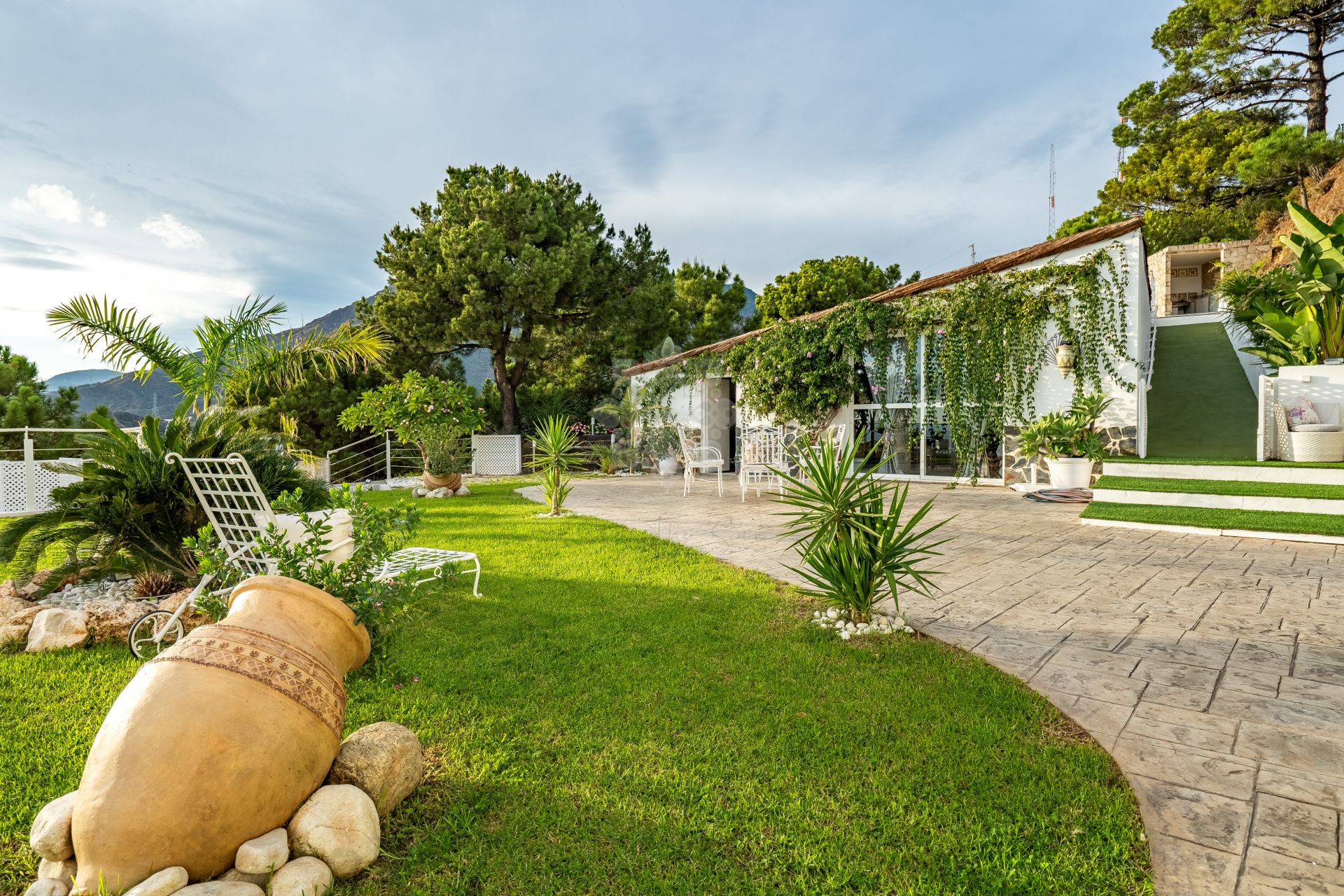 Villa en Los Reales - Sierra Estepona, Estepona