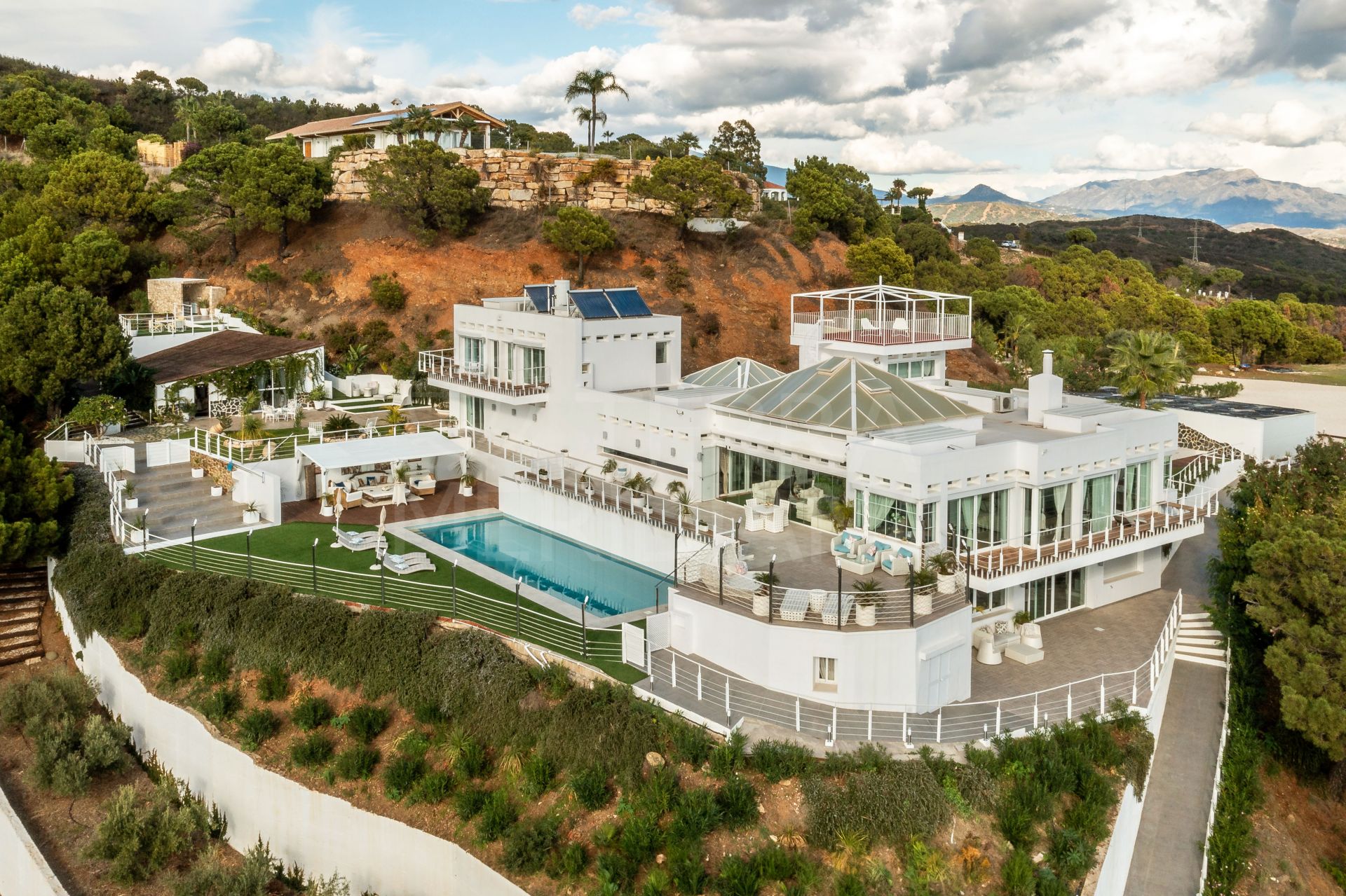 Villa in Los Reales - Sierra Estepona, Estepona