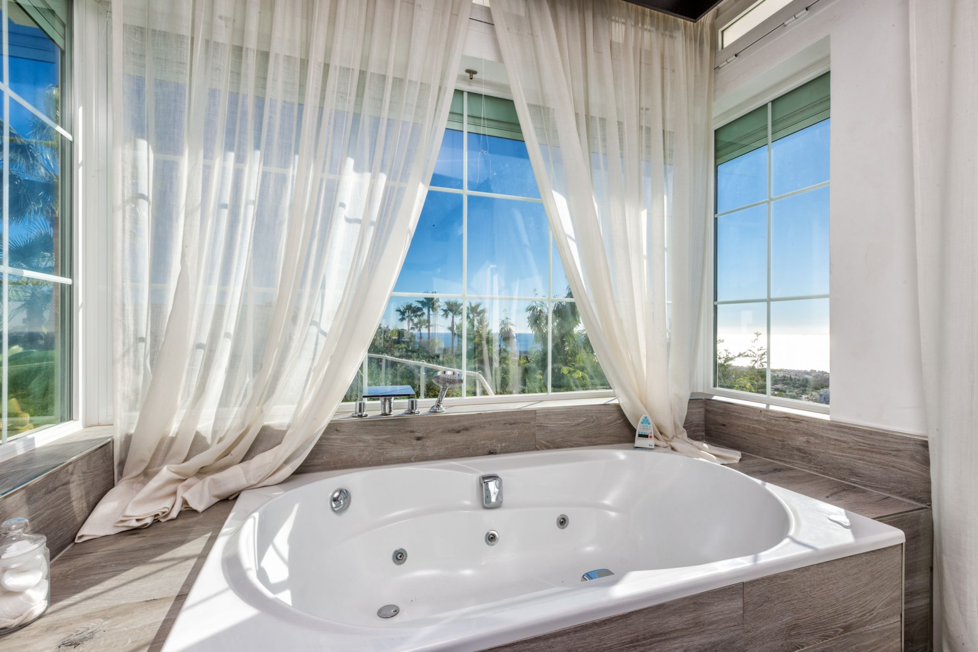 Villa in Los Reales - Sierra Estepona, Estepona