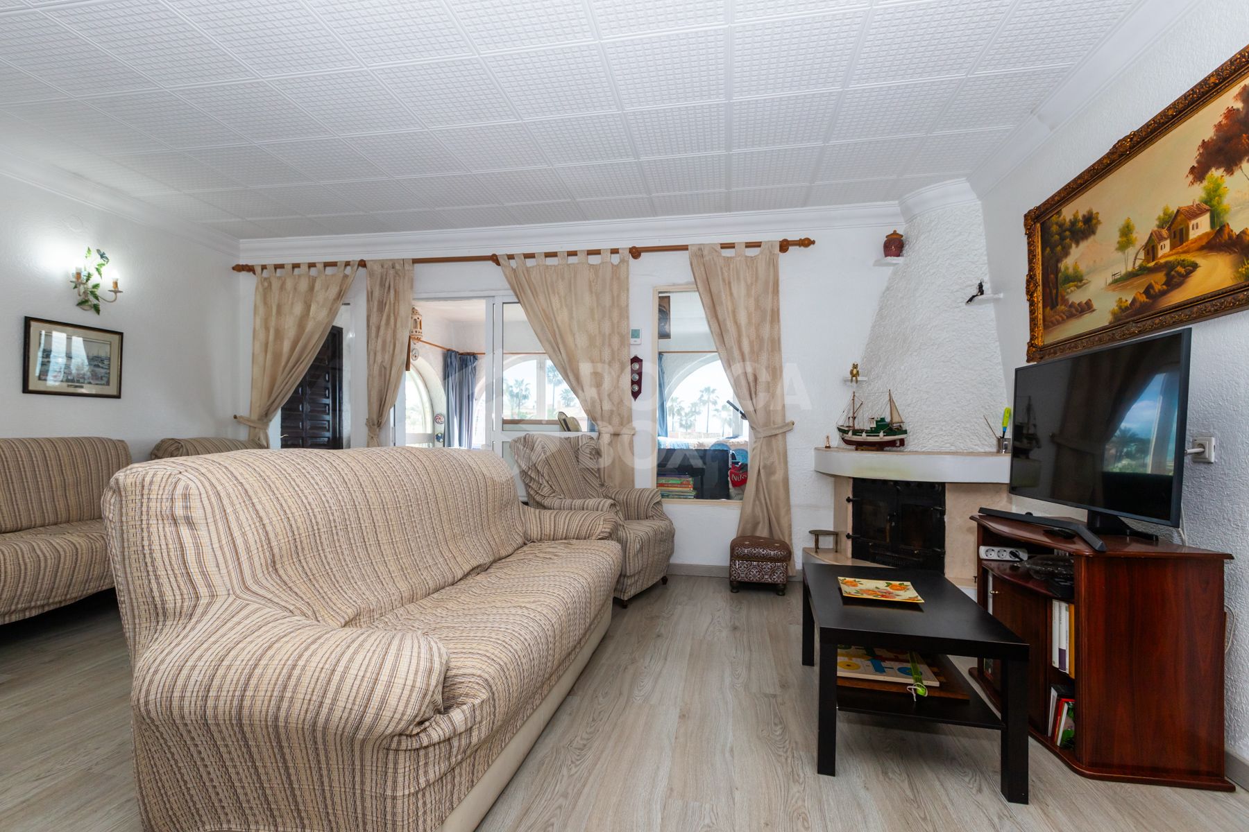 Villa with pool in Urb. Buenas Noches, Estepona