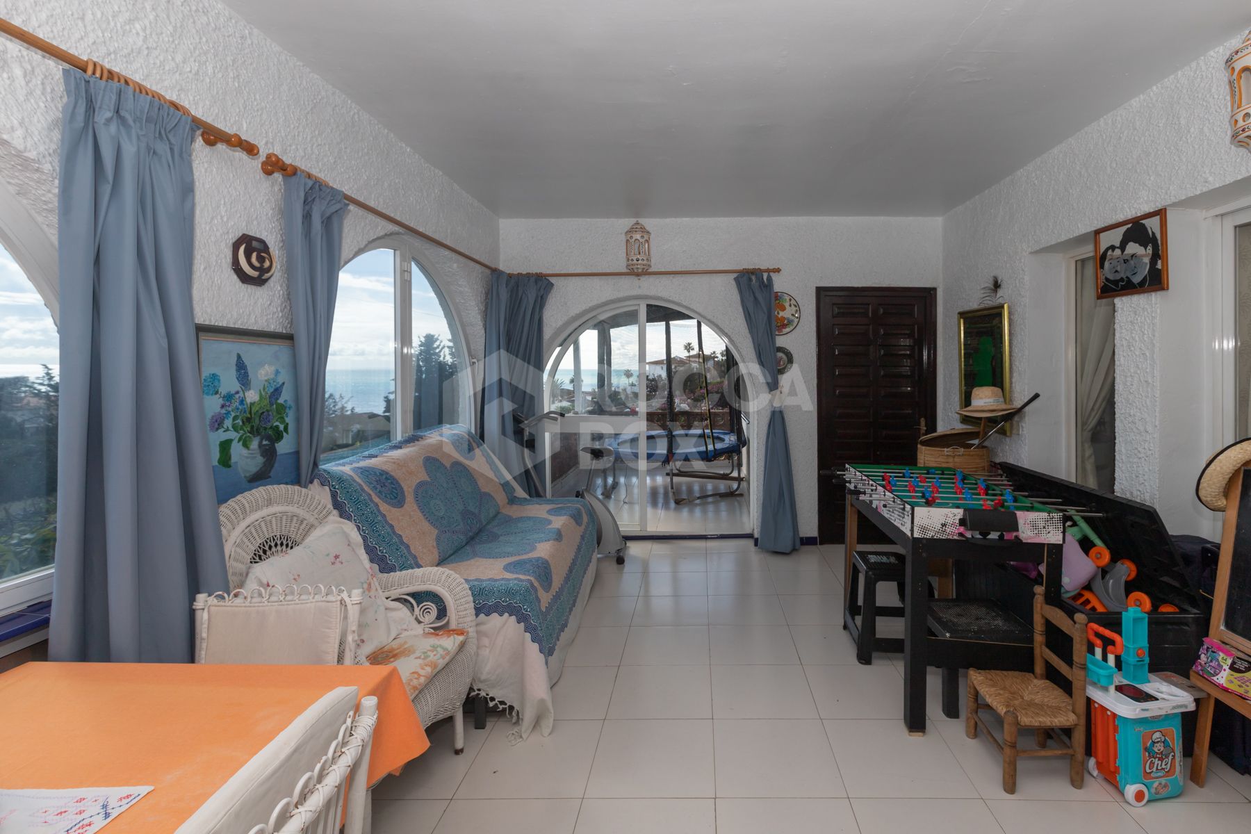 Villa with pool in Urb. Buenas Noches, Estepona