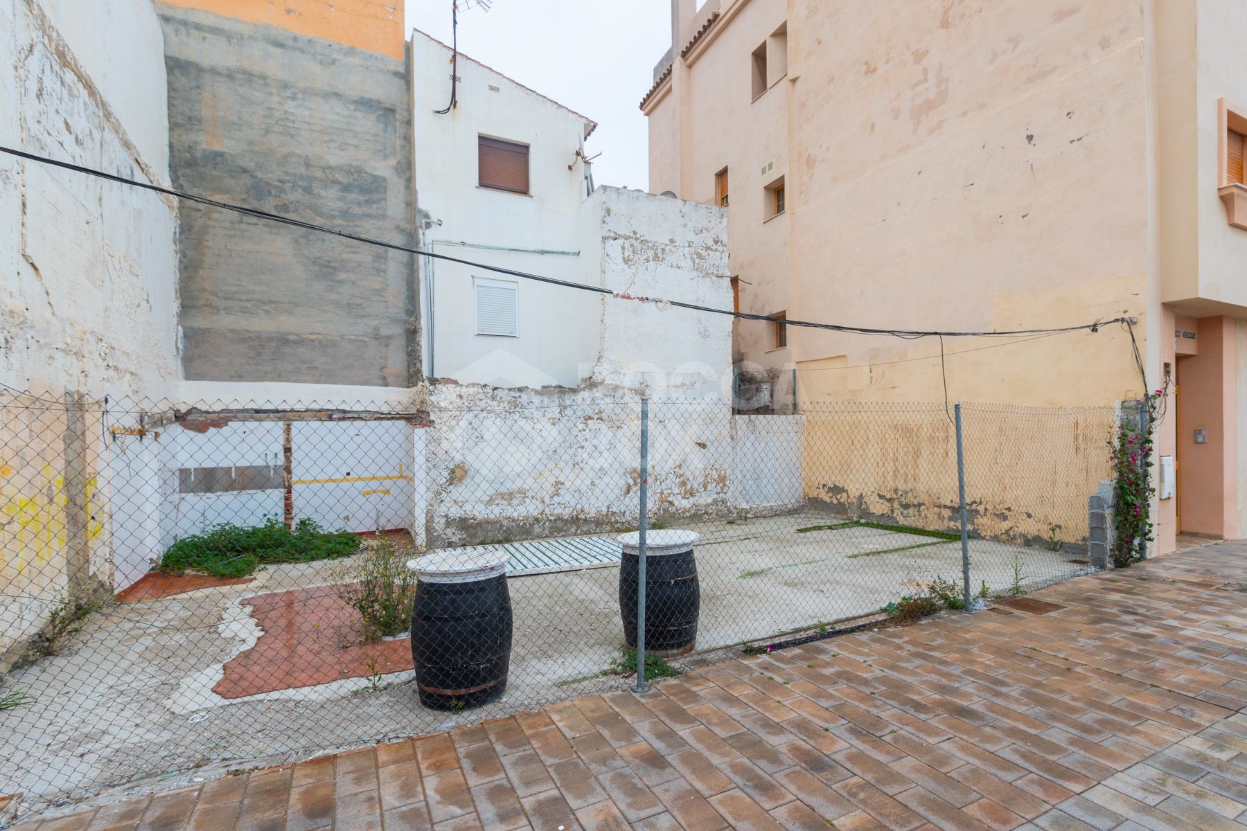 Plot in Sabinillas