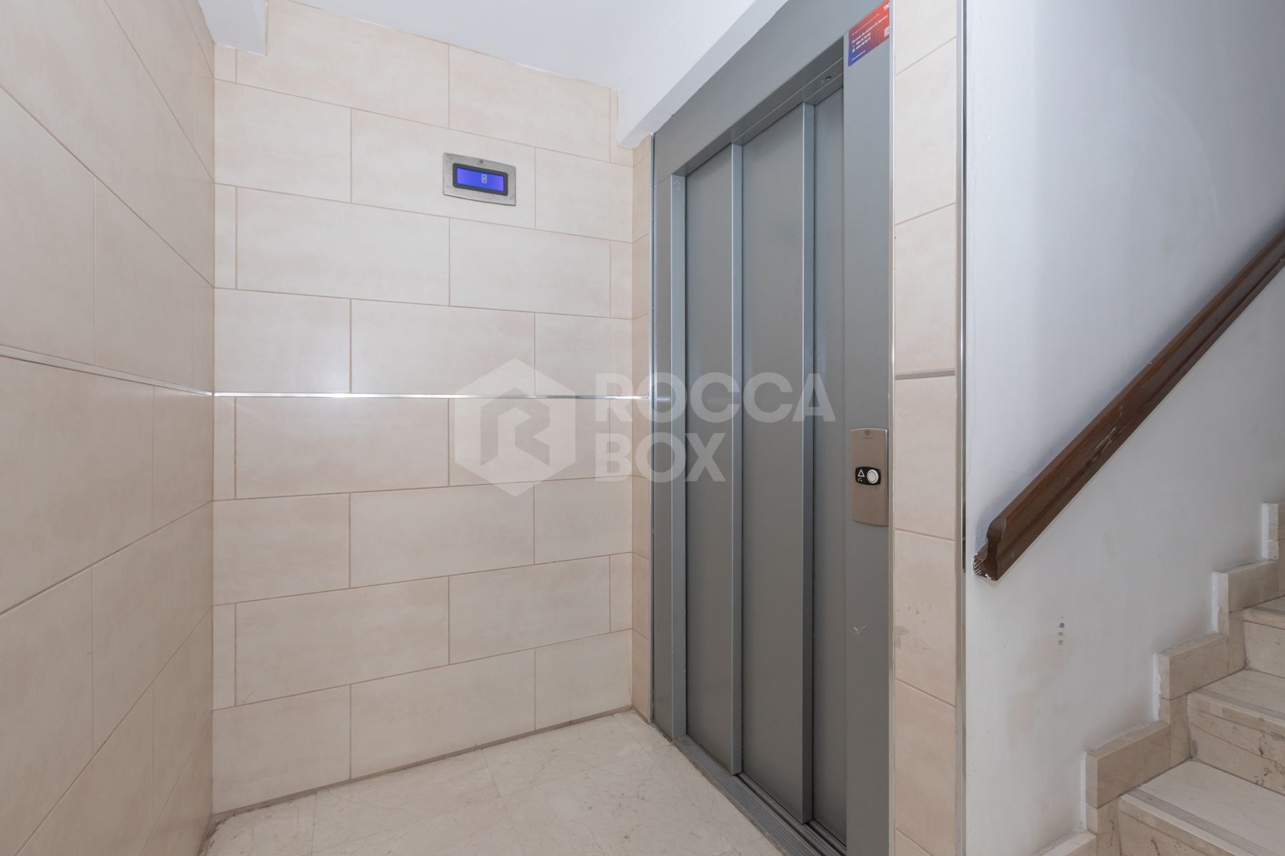 Apartment with sea views in the center, Estepona