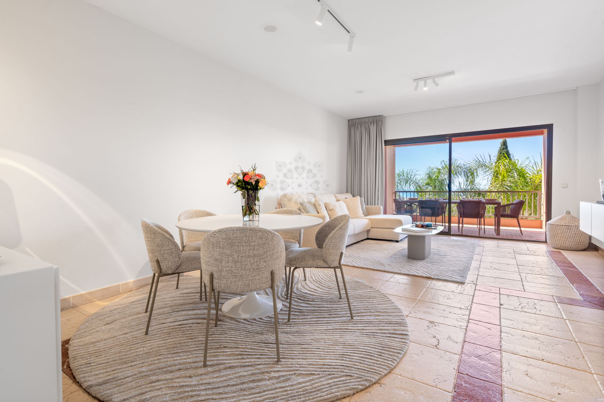 Apartamento en Los Flamingos, Benahavis