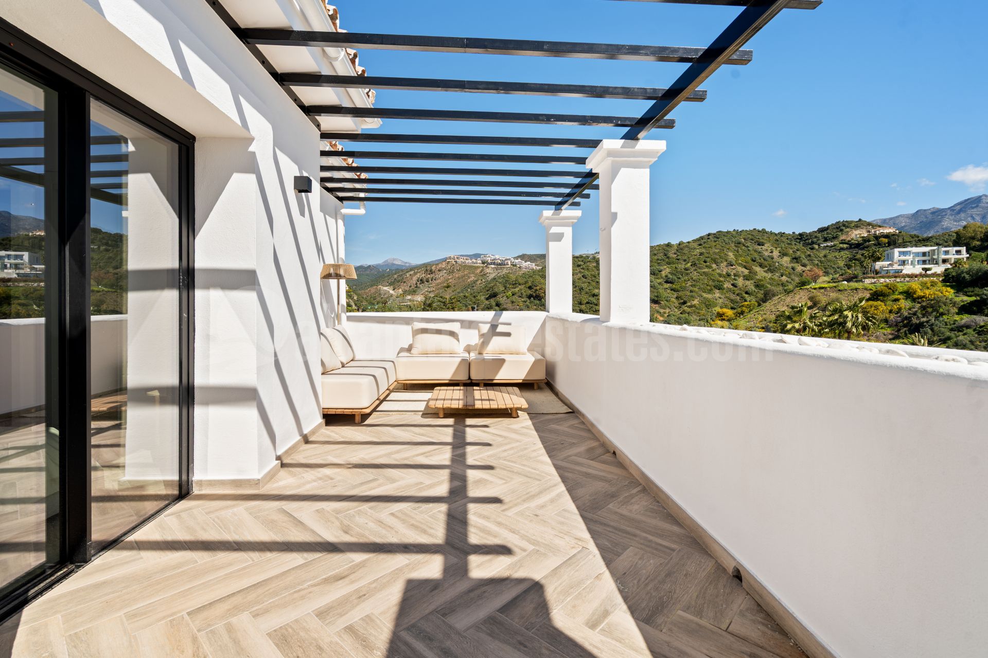 Ático en Los Arcos (La Quinta), Benahavis