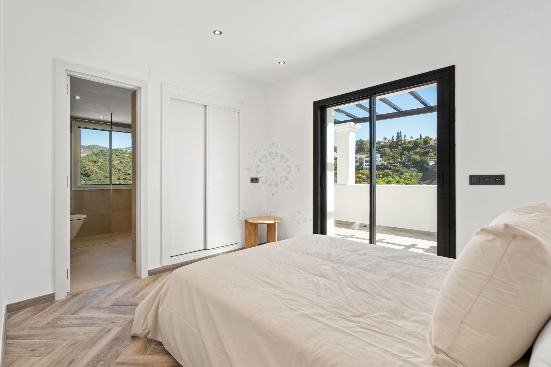 Penthouse in Los Arcos (La Quinta), Benahavis