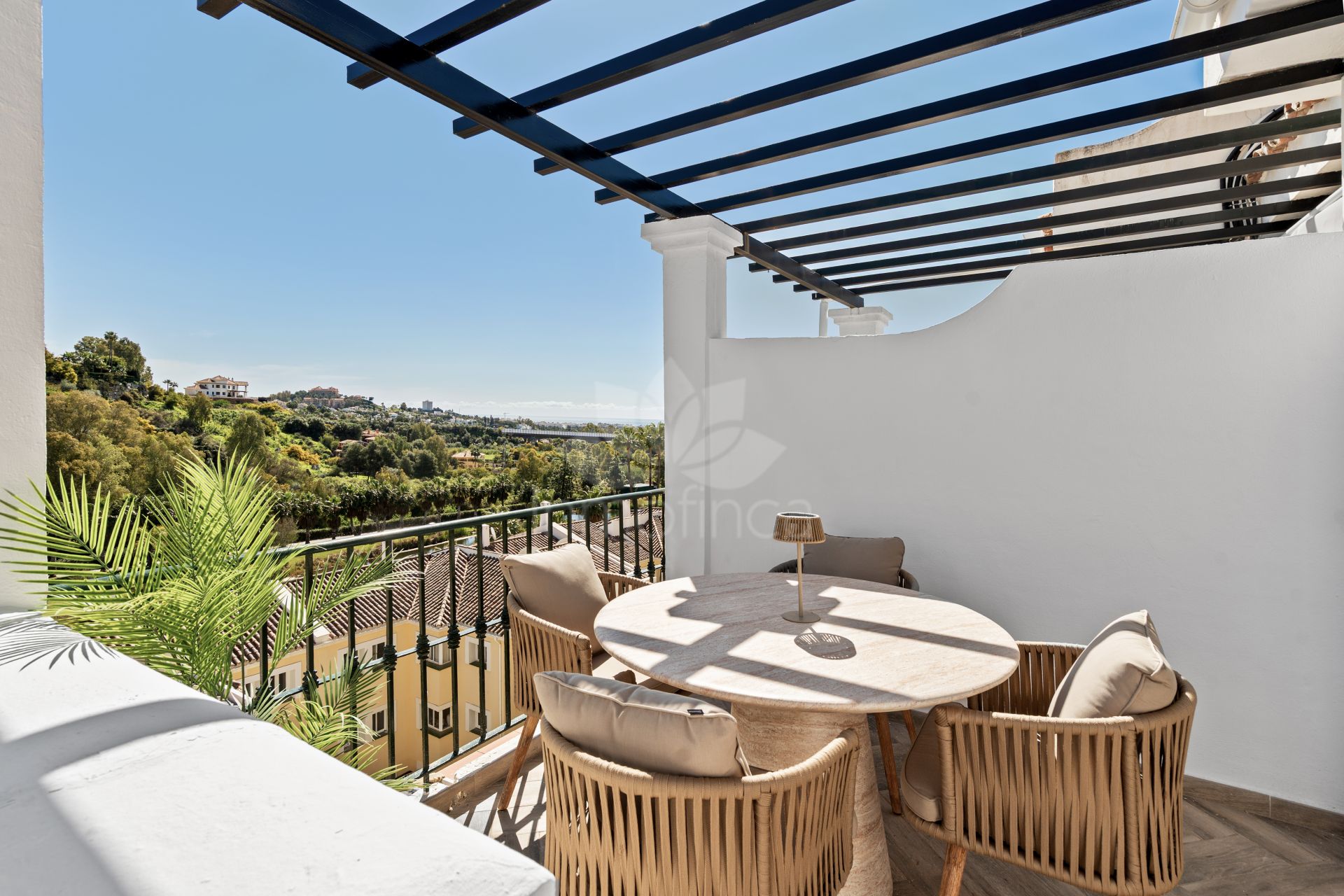 Ático en Los Arcos (La Quinta), Benahavis