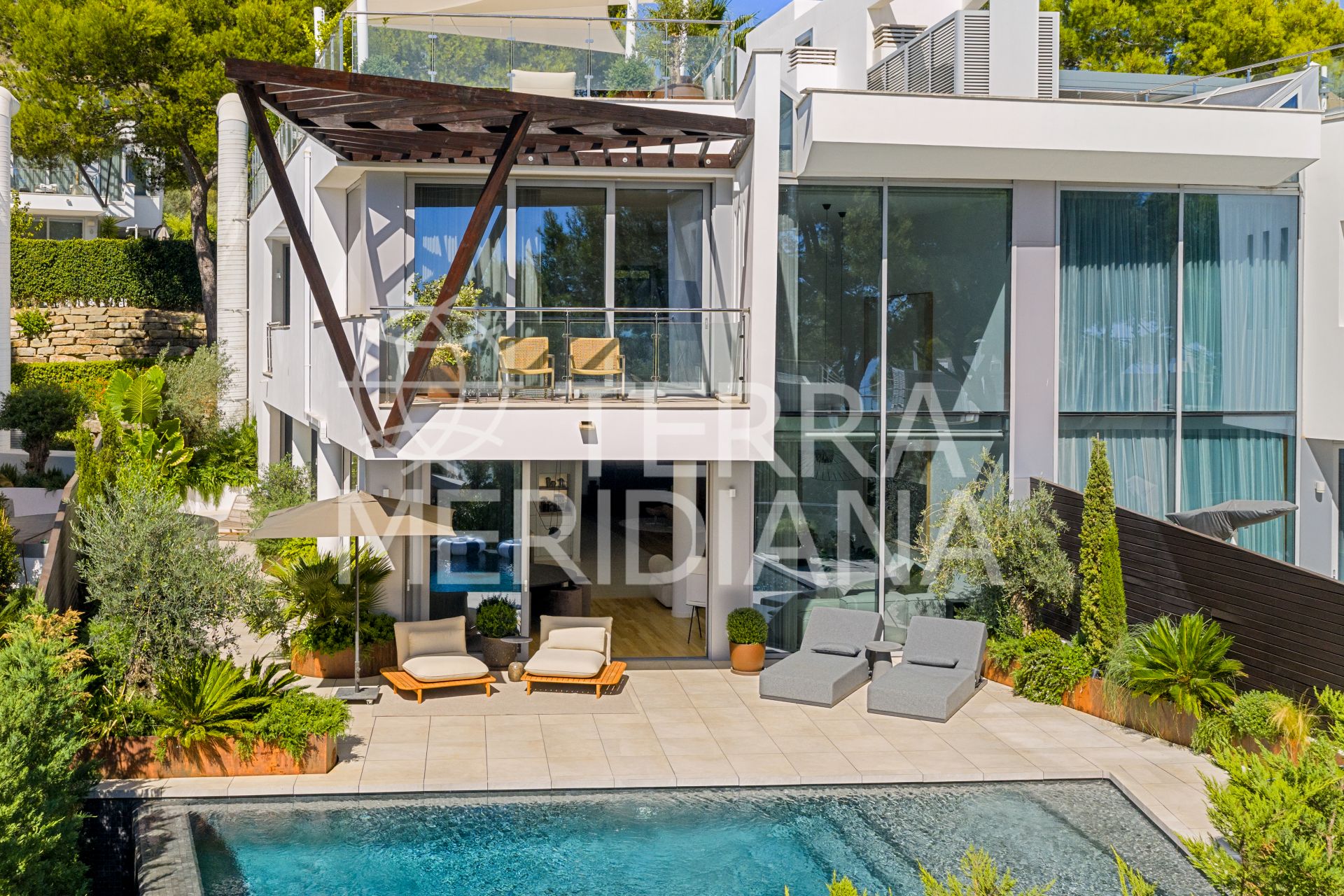 Semi Detached Villa in Sierra Blanca, Marbella